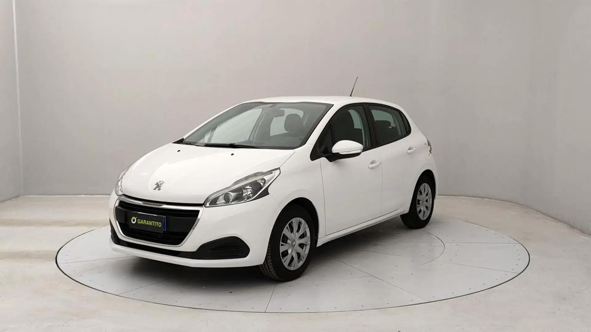 Peugeot 208 1.2 puretech Active s&s 82cv 5p neopatentati Bianco - 1