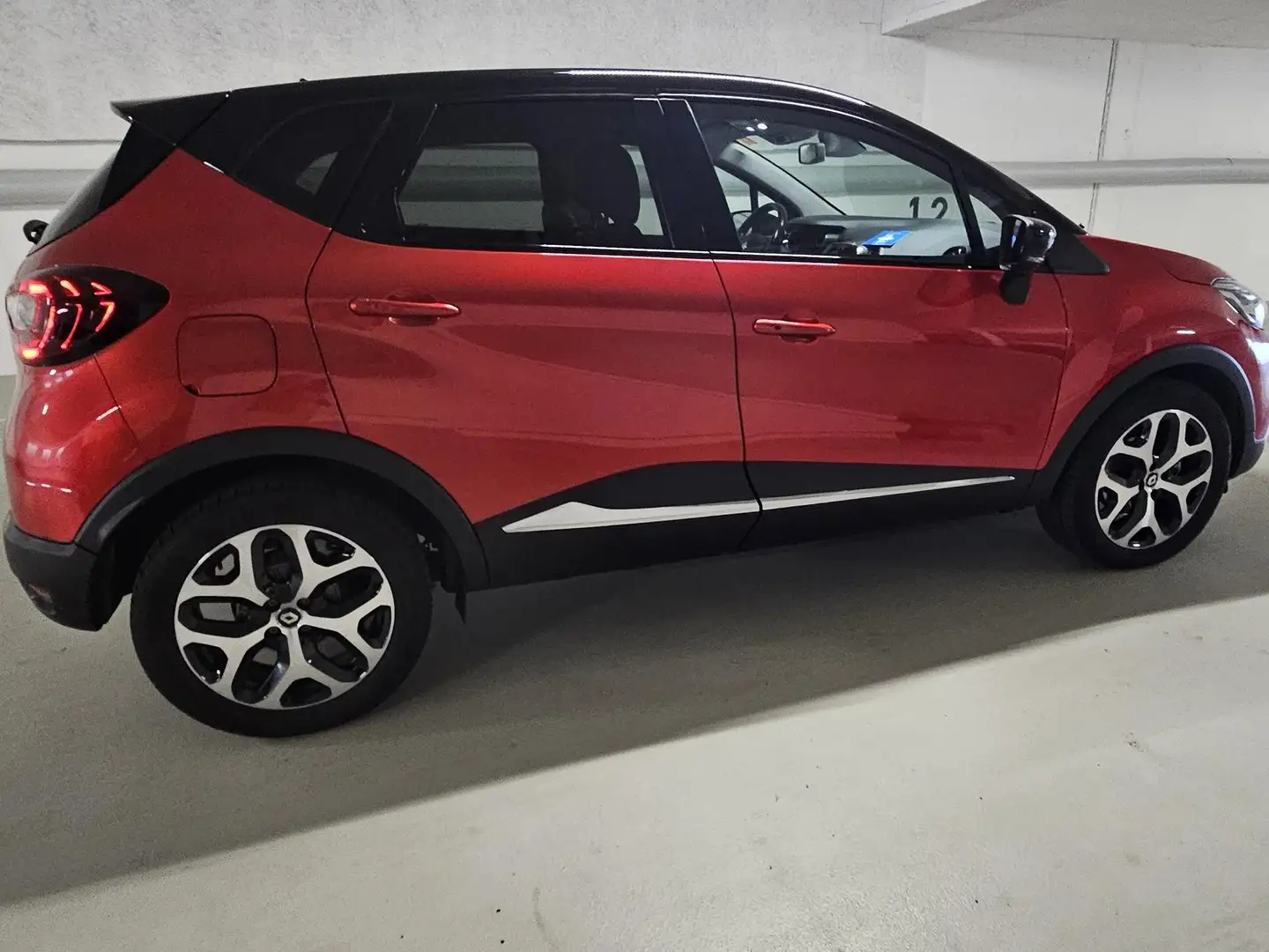 Renault Captur TCe 130 GPF, scheckheftgepflegt, Mobilitätsgar. Rot - 2