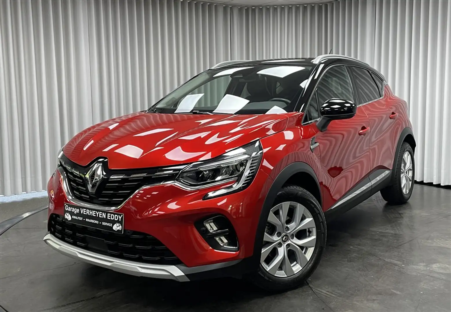 Renault Captur 1.3 TCe / Aut / Navi / Keyless / Cruise co / ... Rouge - 1