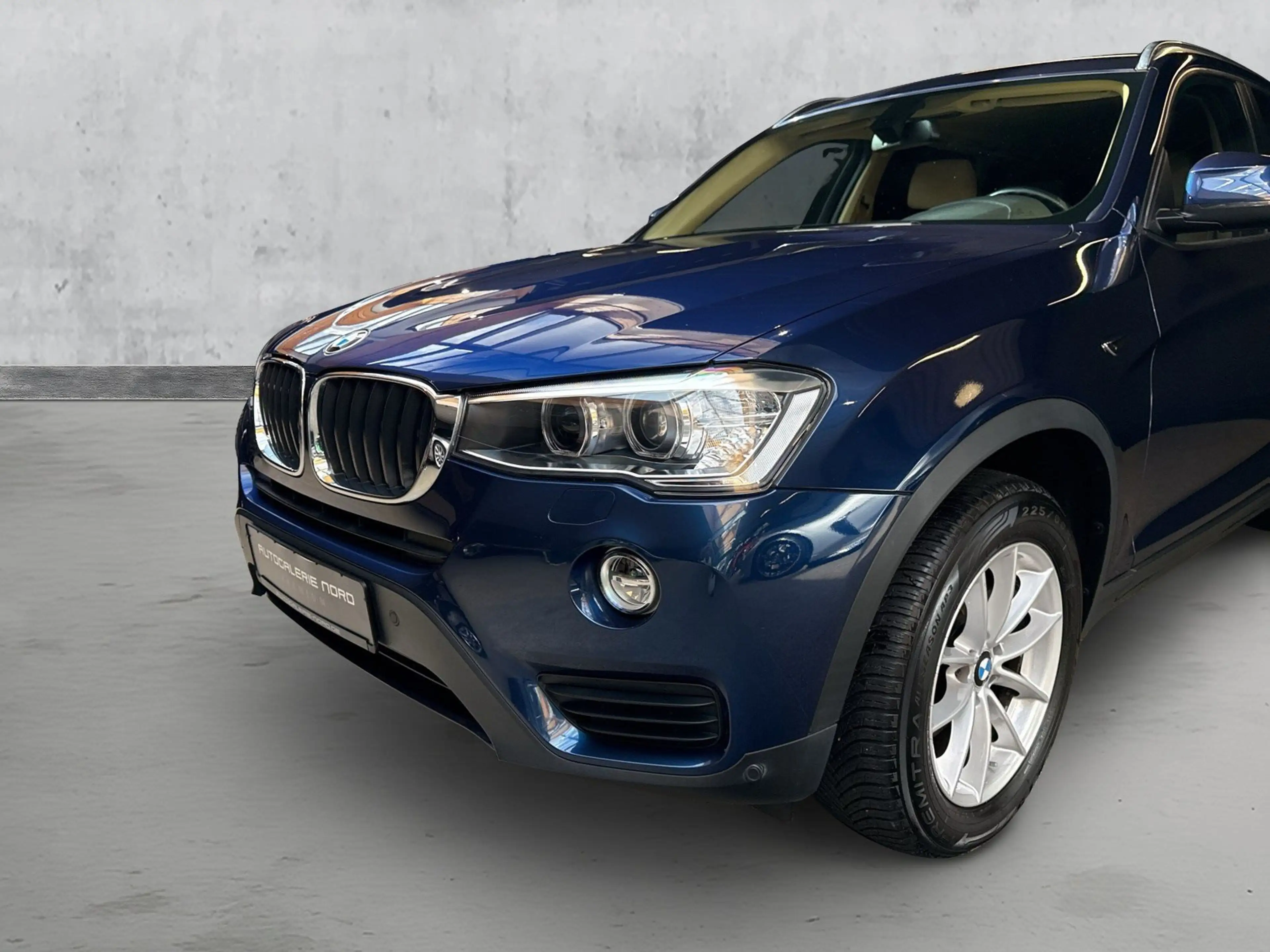 BMW X3 xDrive20d Advantage Bi-Xenon+Leder-Nevada+Navi+MFL — photo 3