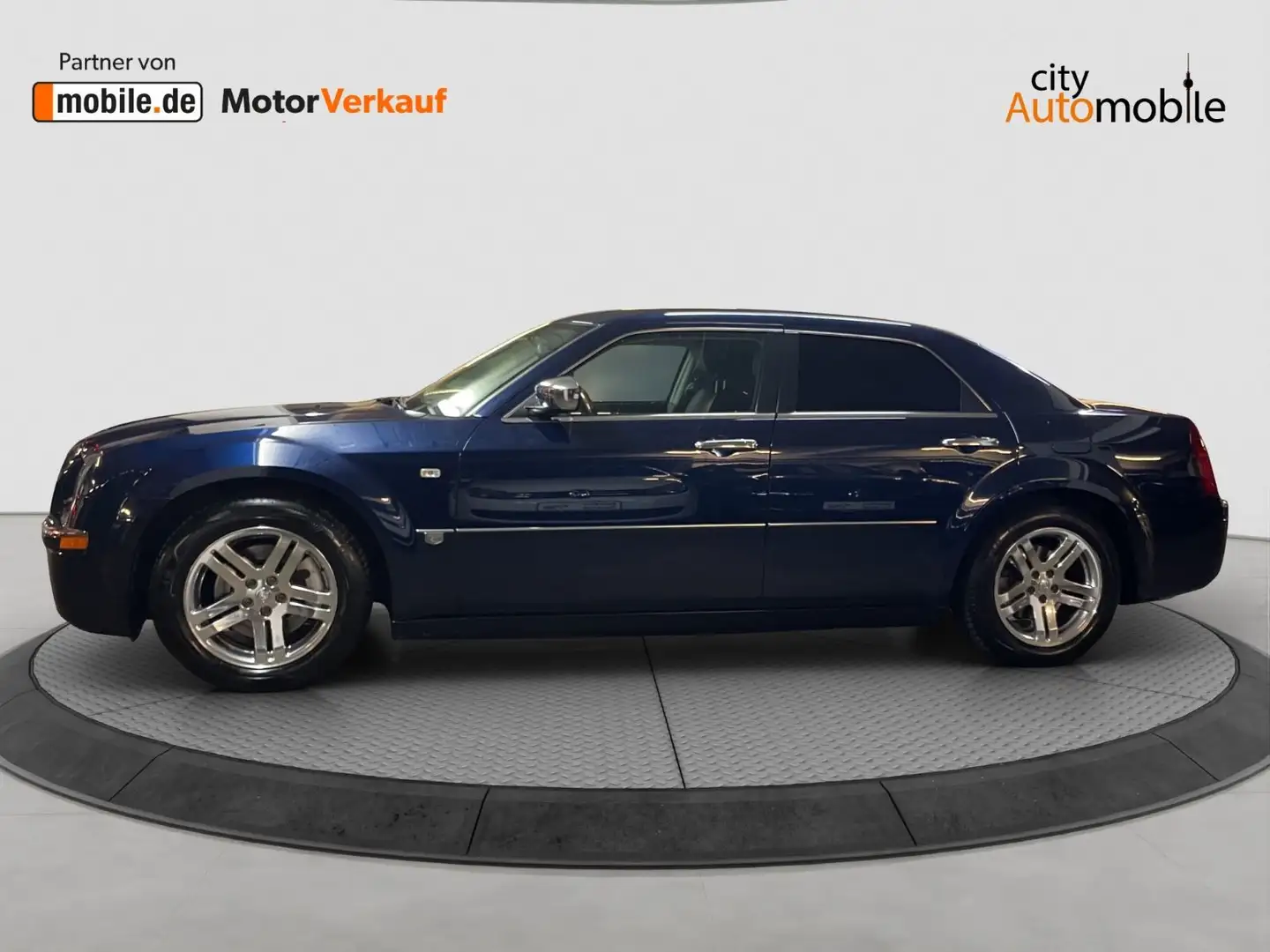 Chrysler 300C 5.7 V8 HEMI/Tempomat/Navi/AHK/PDC Modrá - 2