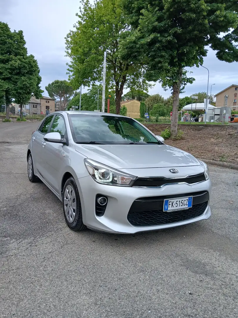 Kia Rio 1.4 crdi Active 77cv - 1