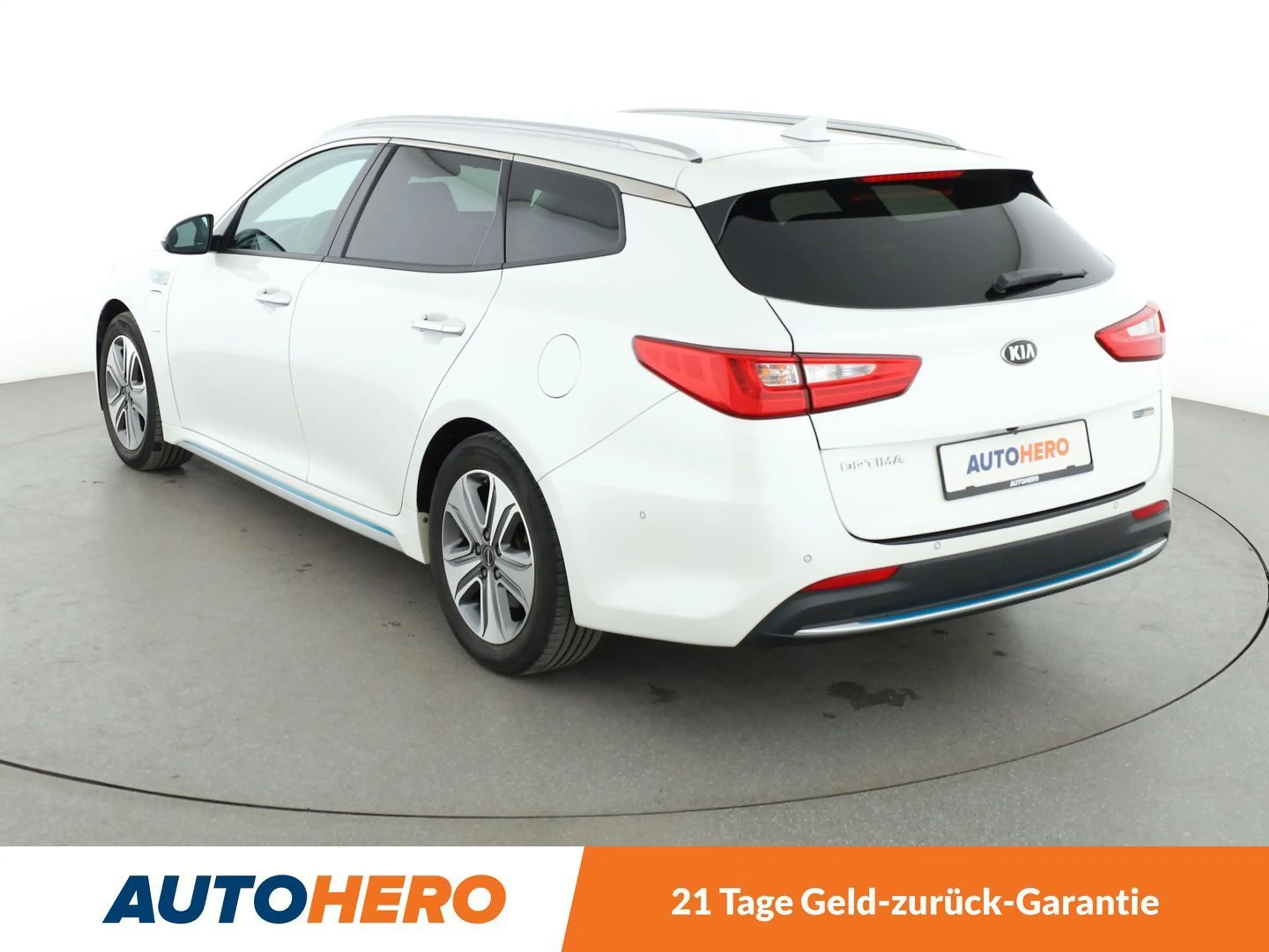 Kia Optima 2.0 Hybrid Spirit Aut.*NAV*LED*TEMPO*360*PDC*SHZ — photo 4