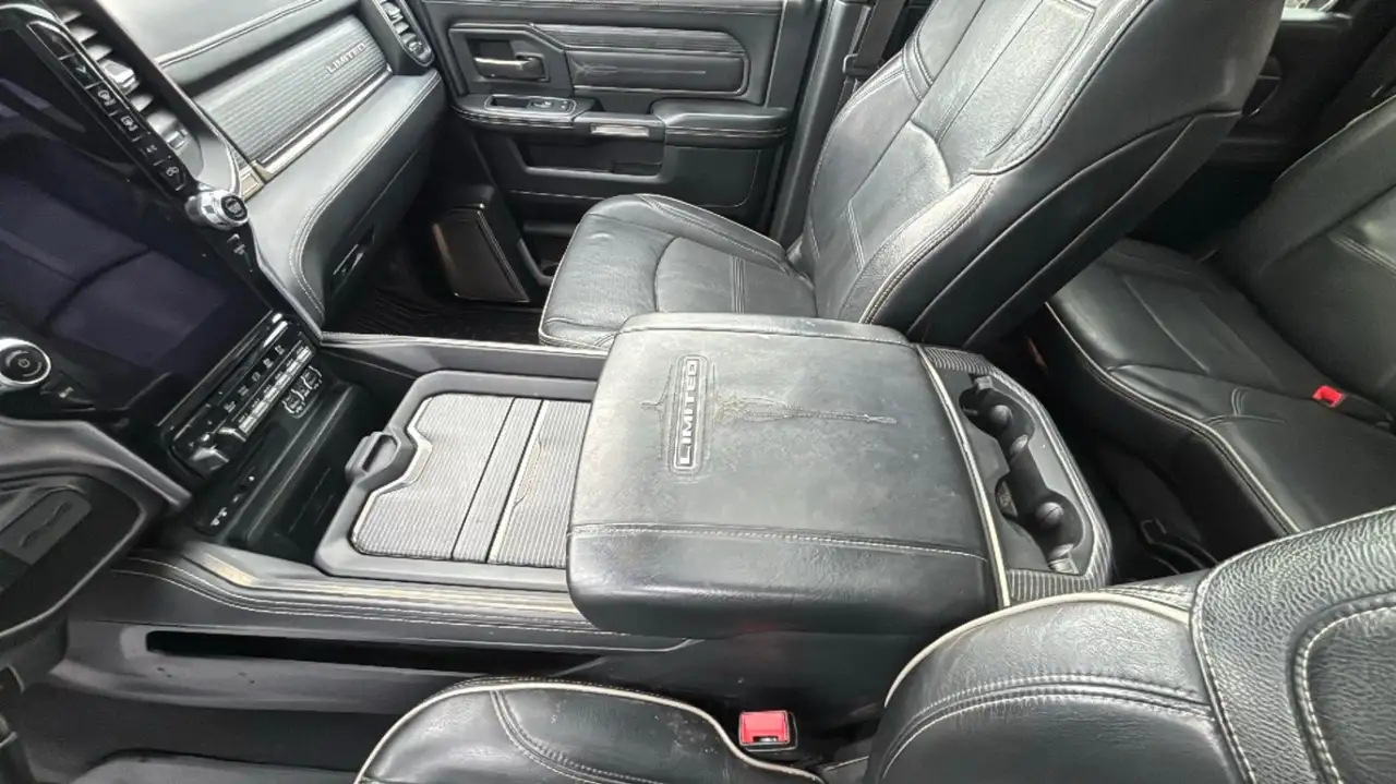 RAM 3500 снимка RAM 3500