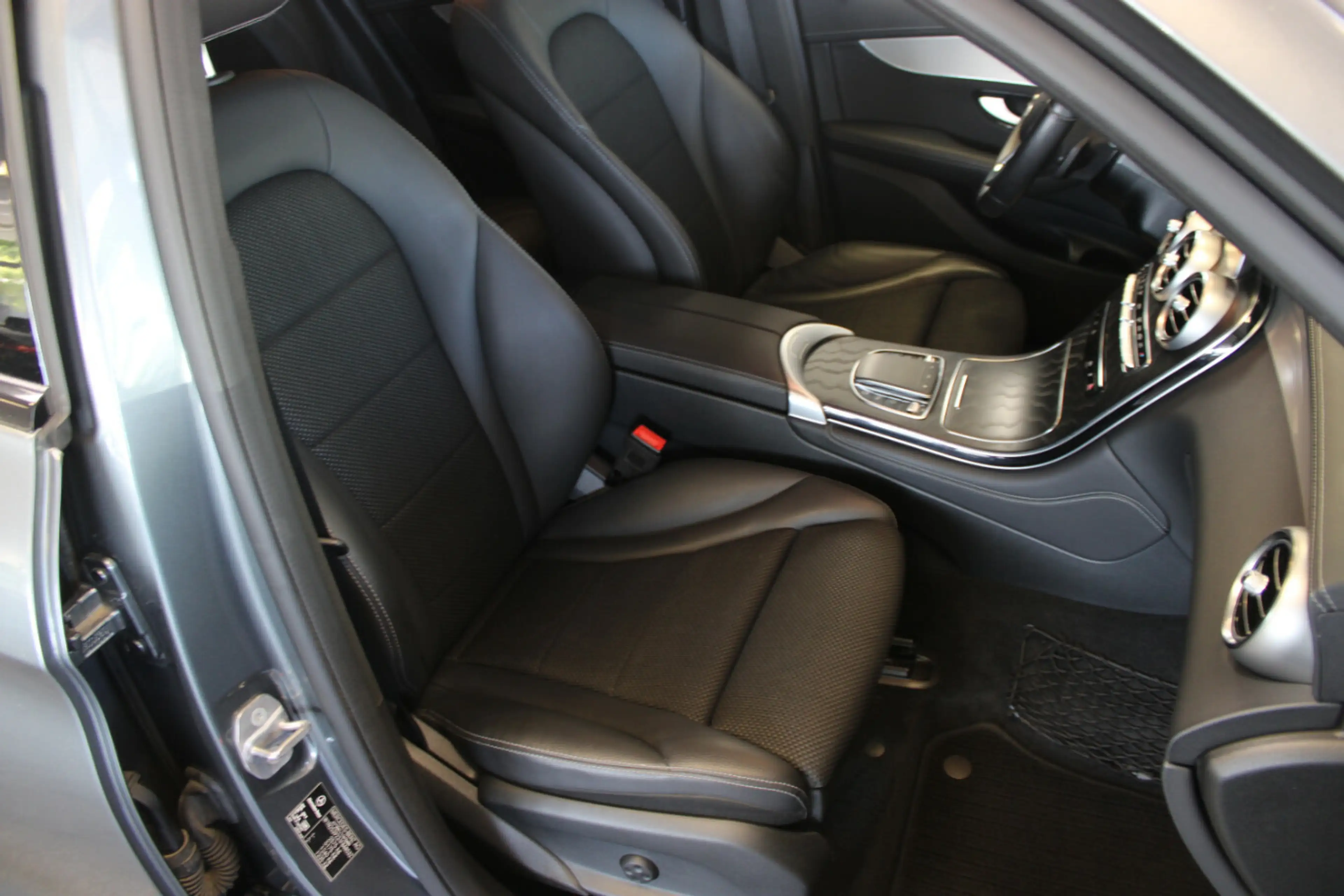 Mercedes-Benz GLC 400 d 4Matic 9G-TRONIC — photo 12