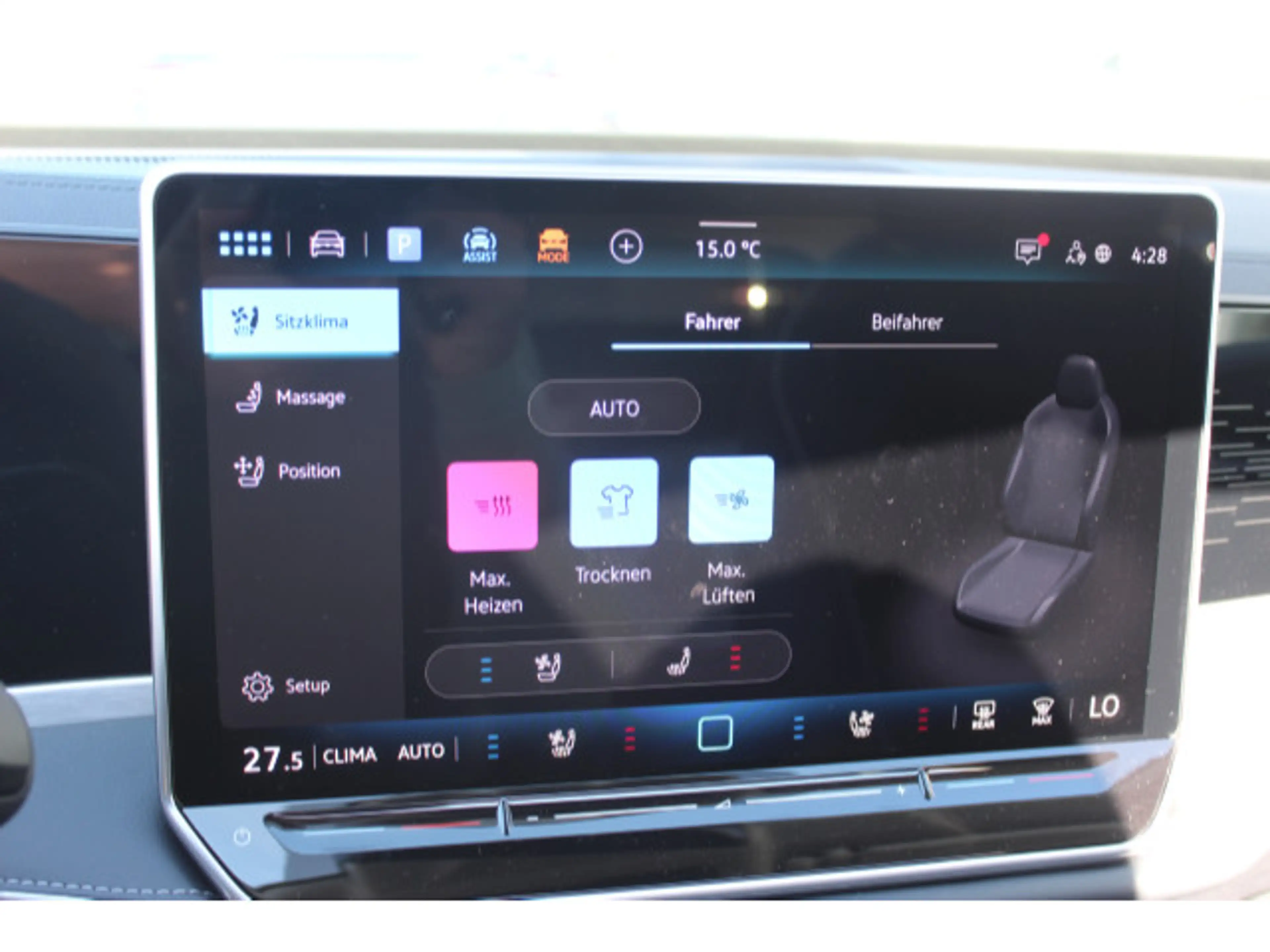 Volkswagen Passat Variant 1.5 eTSI 110 kW Business AHK+Matr — photo 11