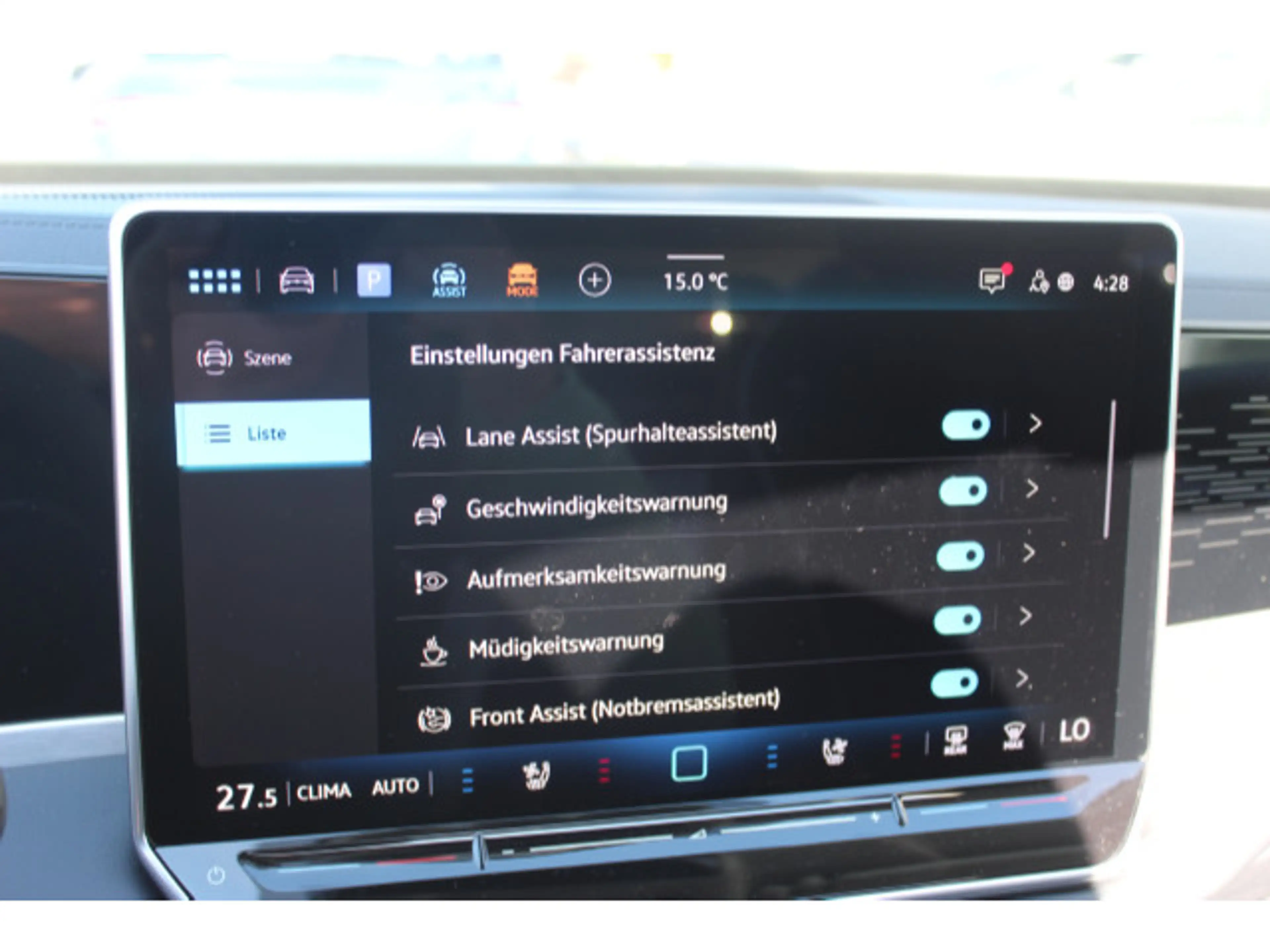 Volkswagen Passat Variant 1.5 eTSI 110 kW Business AHK+Matr — photo 12