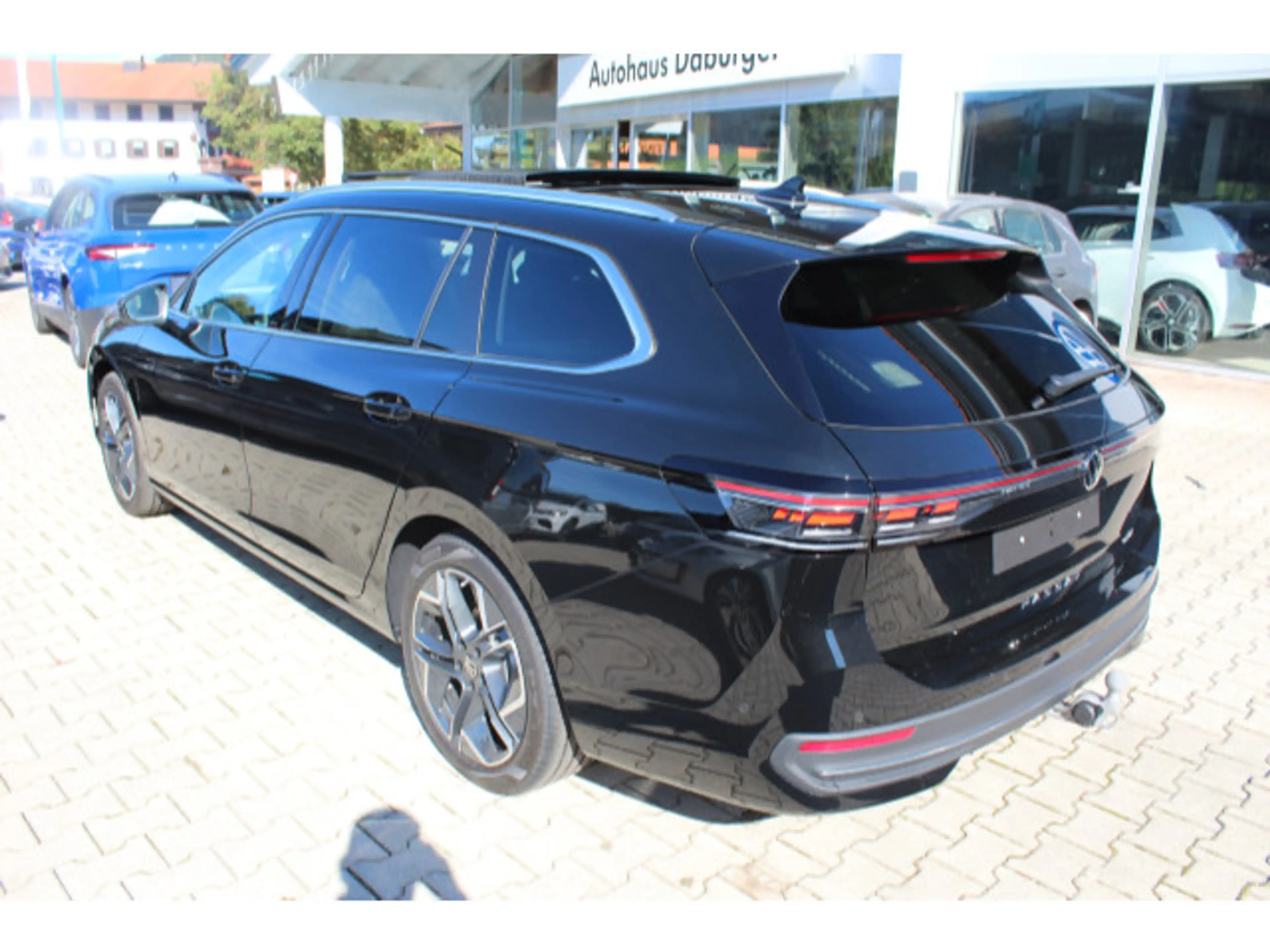 Volkswagen Passat Variant 1.5 eTSI 110 kW Business AHK+Matr — photo 2