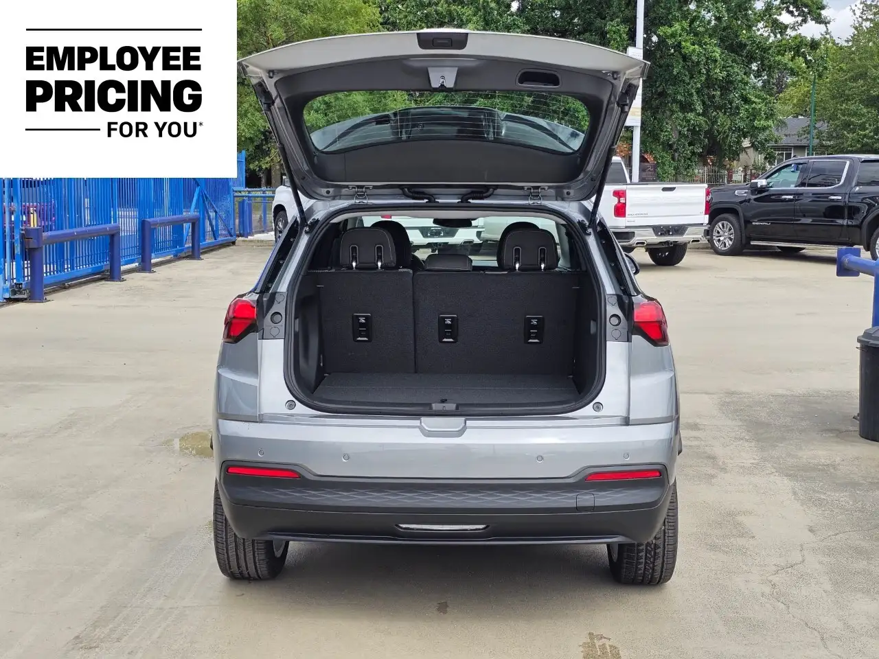 Chevrolet Bolt photo Chevrolet Bolt