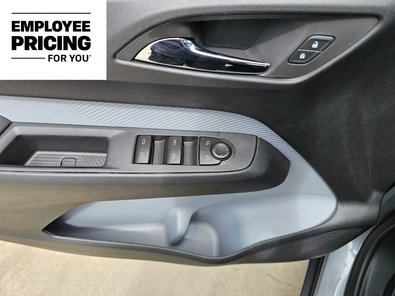 Chevrolet Bolt photo Chevrolet Bolt