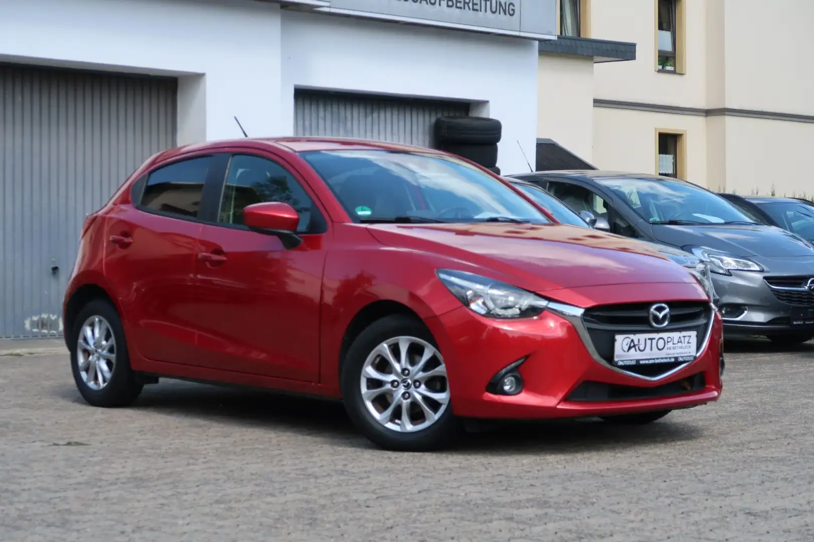 Mazda 2 Lim. Exclusive-Line *1.HAND *LED *PDC Rot - 1