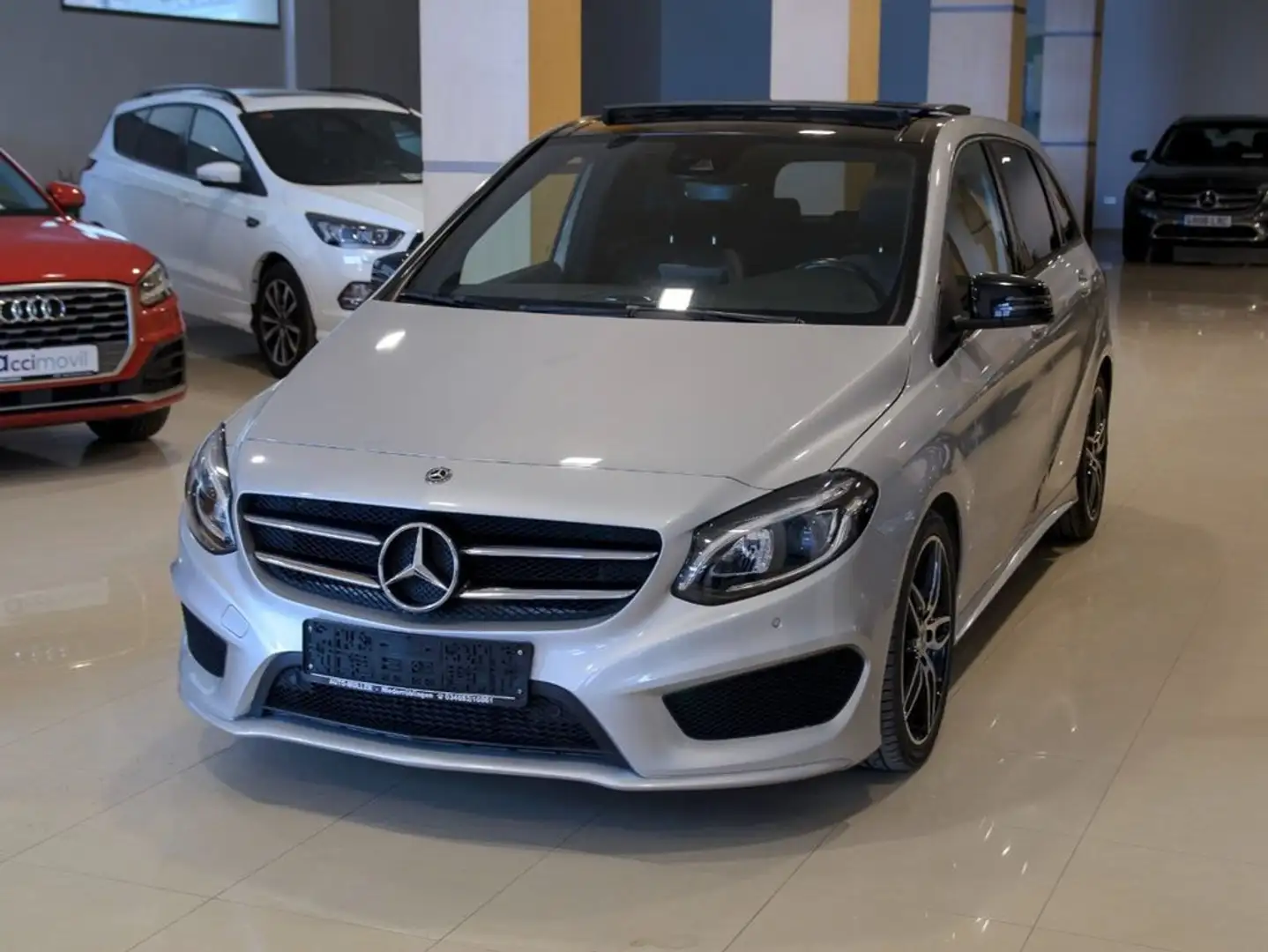 Mercedes-Benz B 200 200d Gris - 1