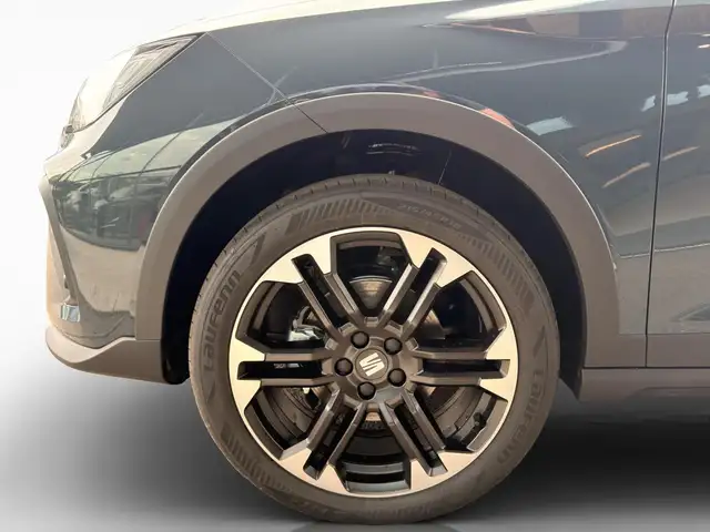 SEAT Arona view 8