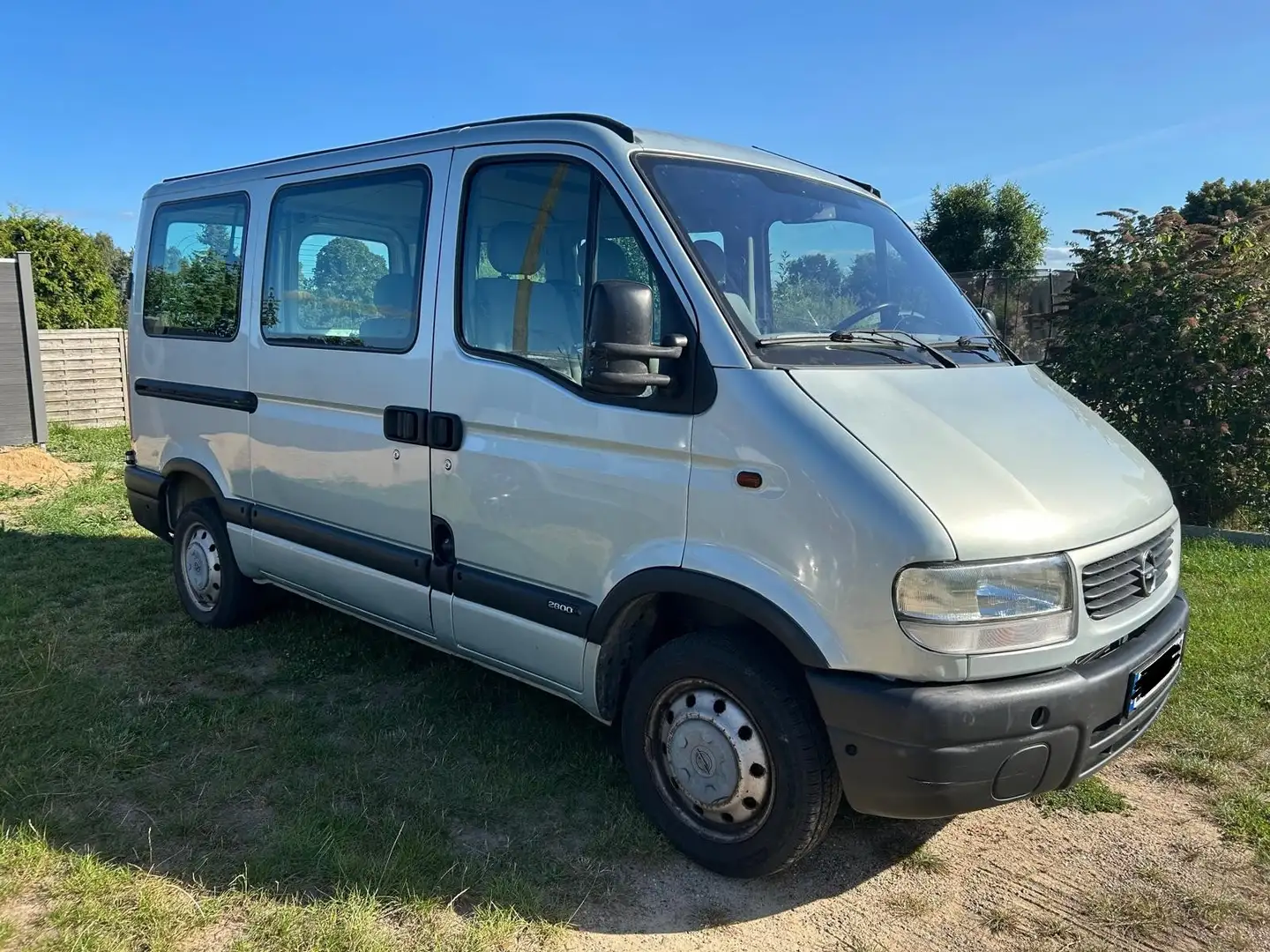 Opel Movano Movano 2.5 DTI L1H1 Grau - 1