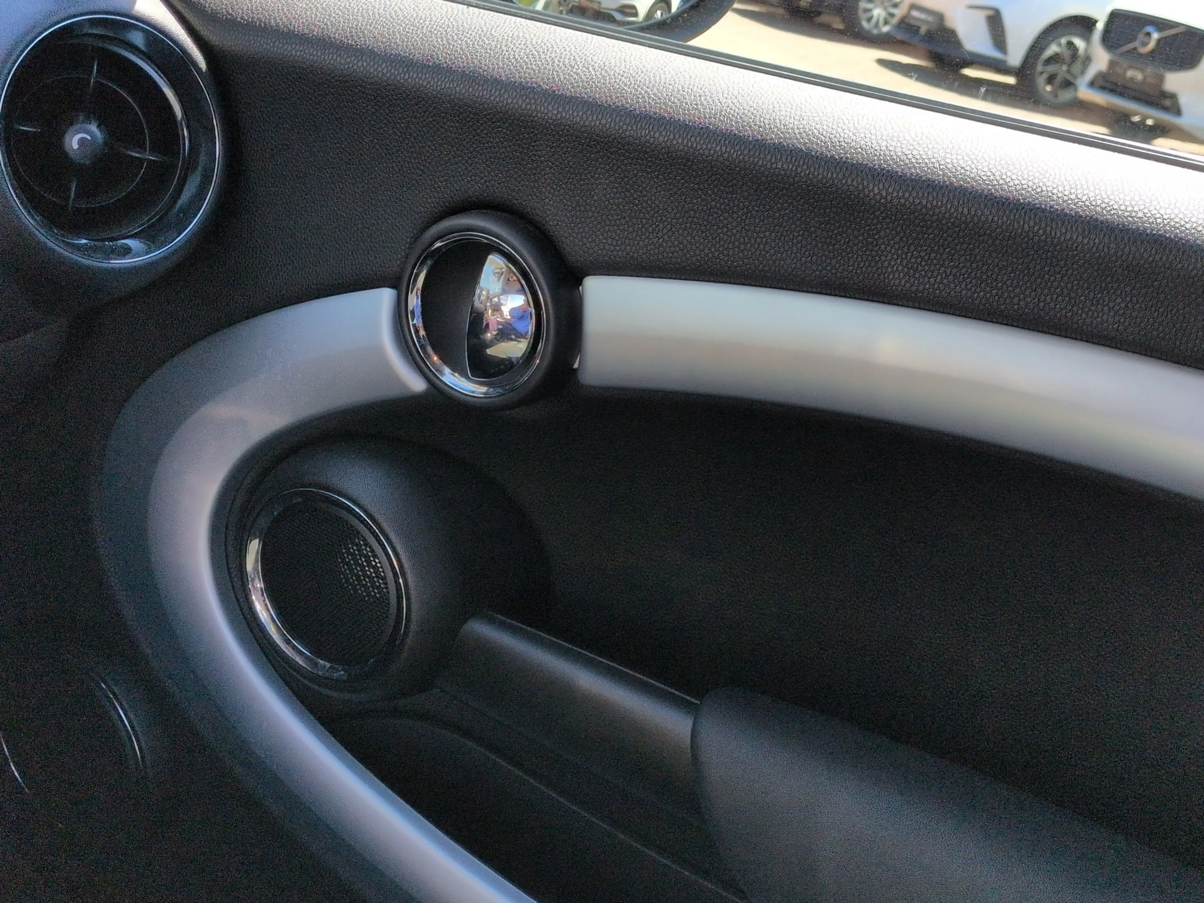 MINI John Cooper Works Cabrio Cabrio John Cooper Works+Chili+Harman+Wired — photo 13