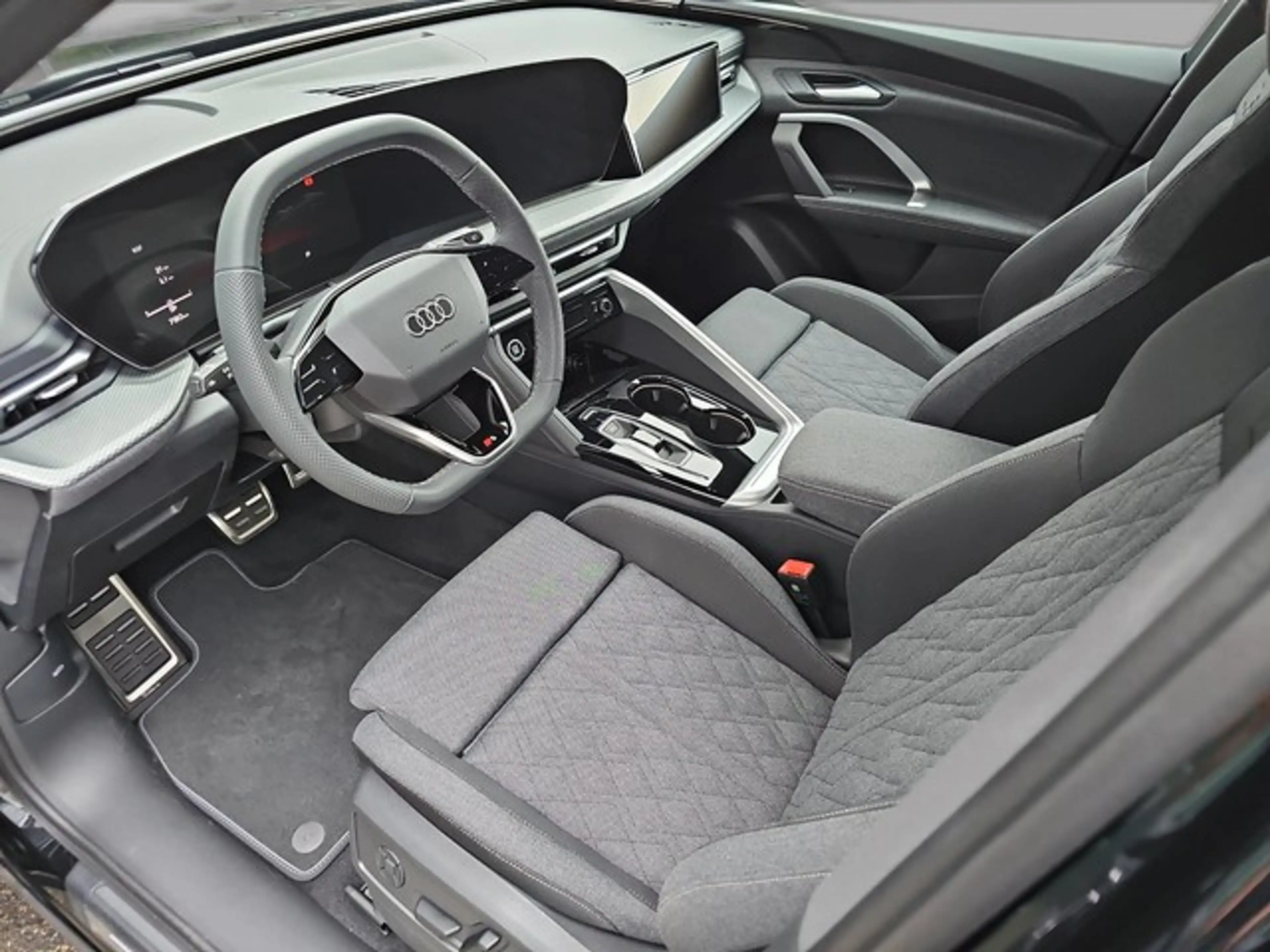 Audi Q5 Sportback 2.0 TDI quattro S tronic AHK Matrix — photo 10