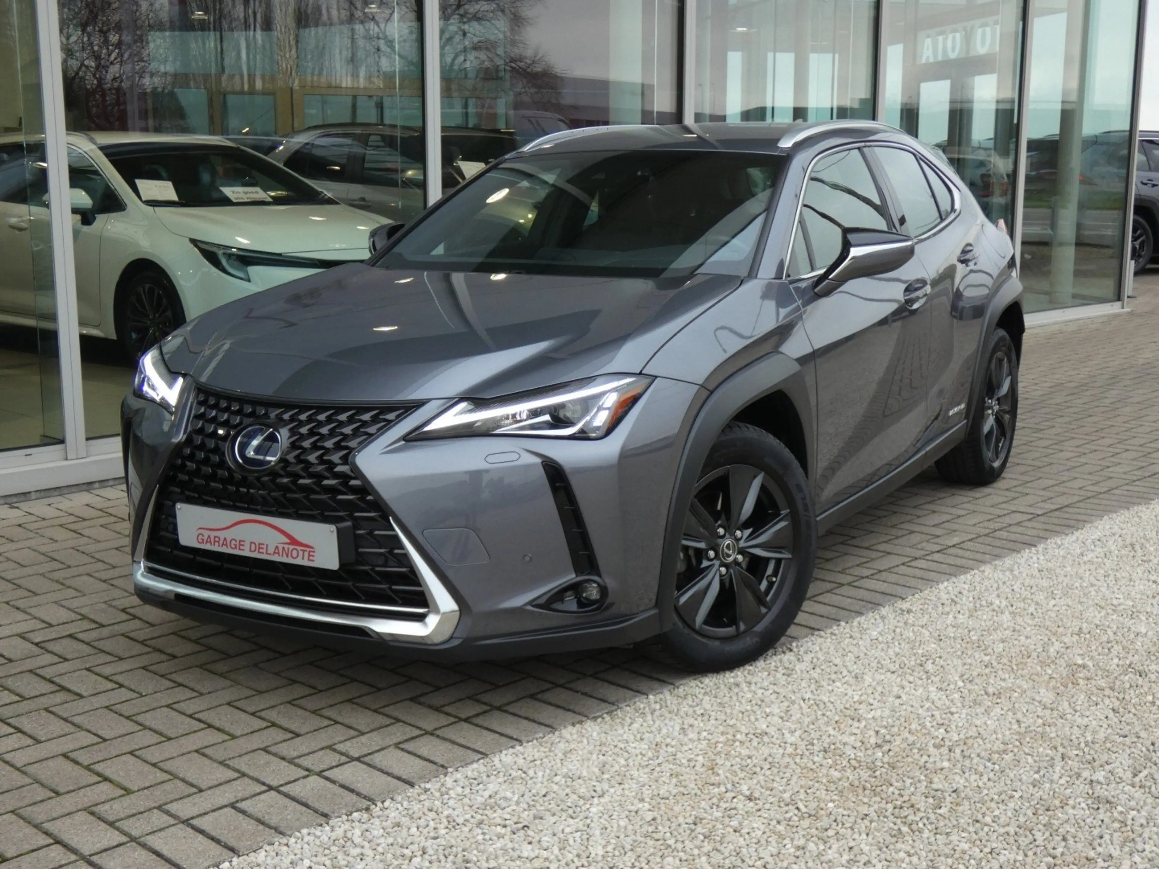 Lexus UX 250h HYBRID *LEDER+ZETELVERW* GPS PARKEERHULP DODEHOEK