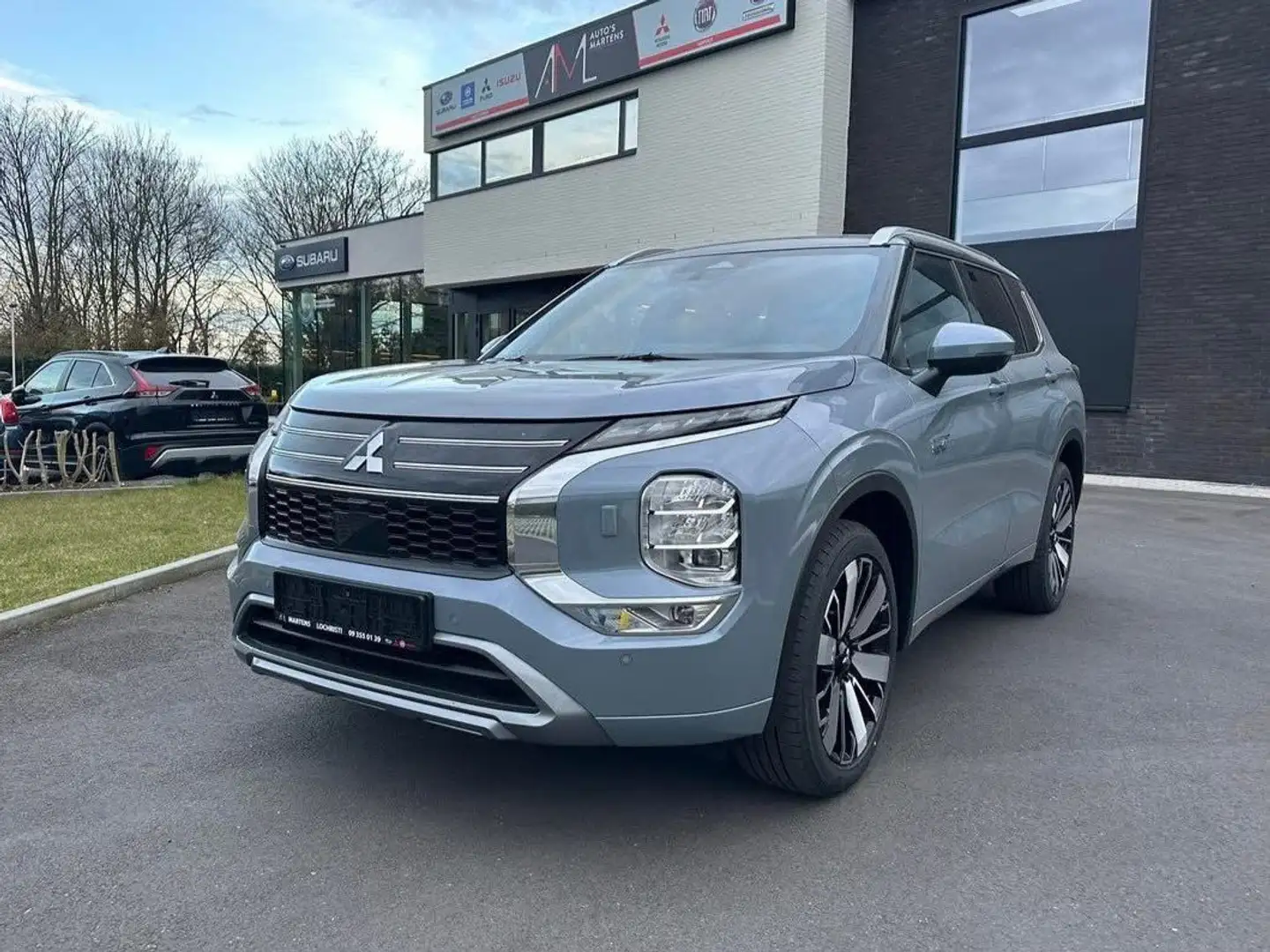 Mitsubishi Outlander MY 25 - 2.4 PHEV INSTYLE+ Gris - 1