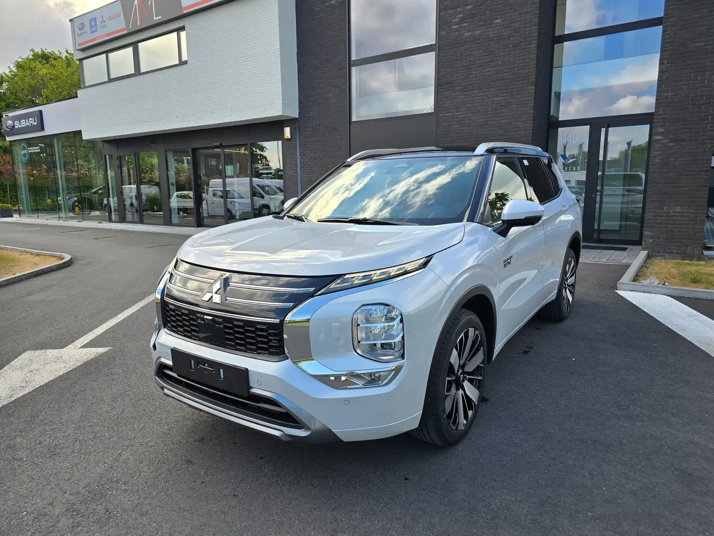 Mitsubishi Outlander MY 25 - 2.4 PHEV INSTYLE+ Gris - 1