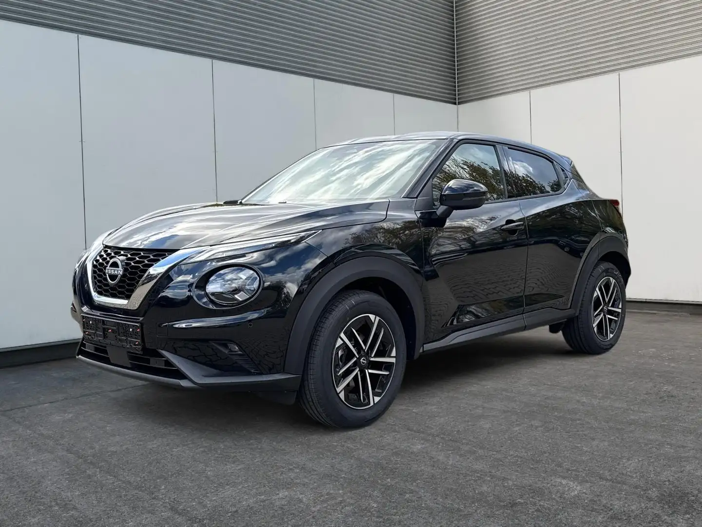 Nissan Juke N-CONNECTA NAVI+KAMERA+SHZ+VOLL-LED+PDC 1.0 DIG... Schwarz - 1