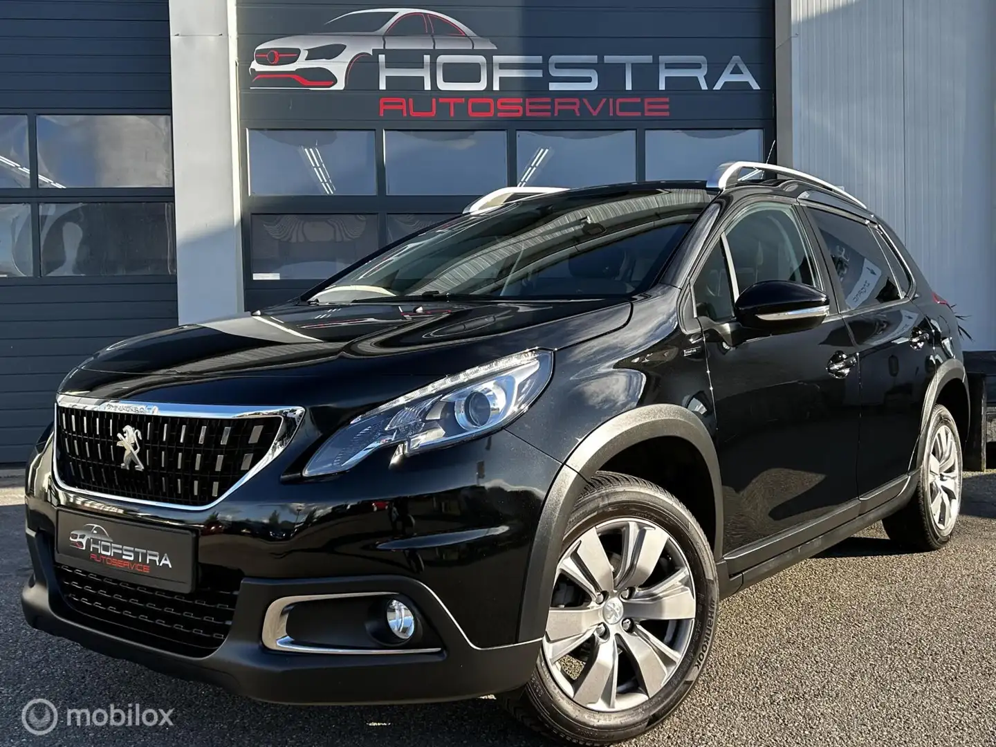 Peugeot 2008 1.2 PureTech Signature CarPlay PDC D-Riem VV Noir - 1