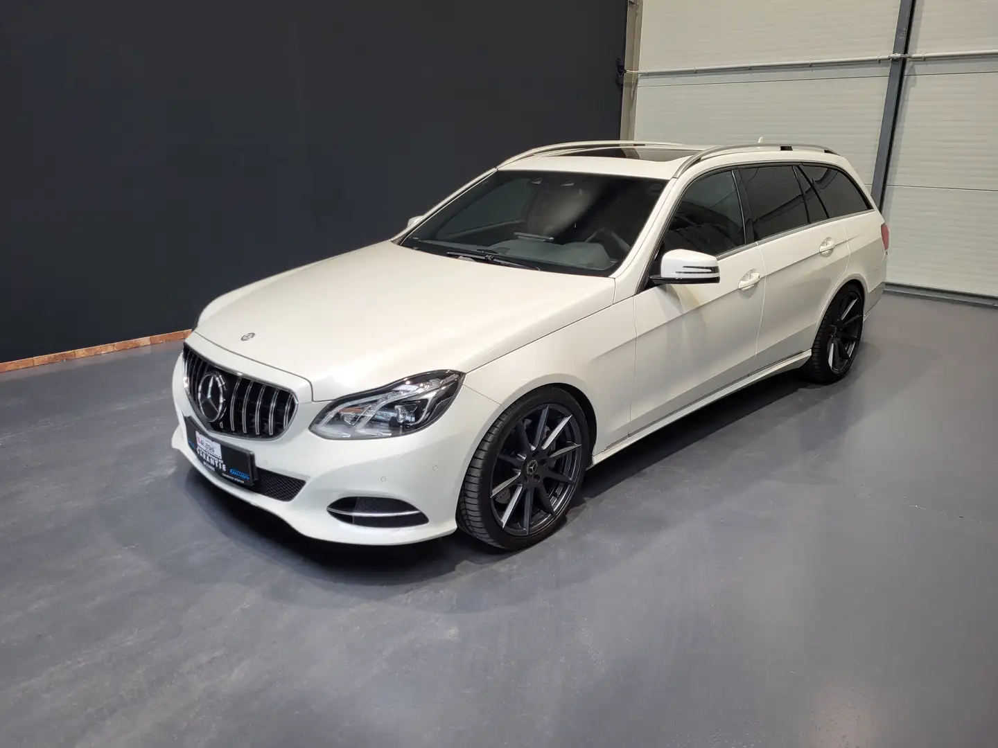 Mercedes-Benz E 400 T Avantgarde *TOP Ausstattung* White - 1