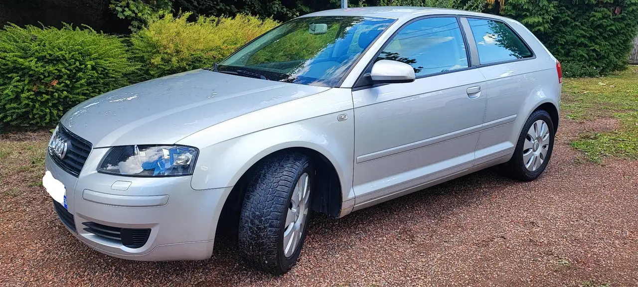Audi A3 1.6i FSI