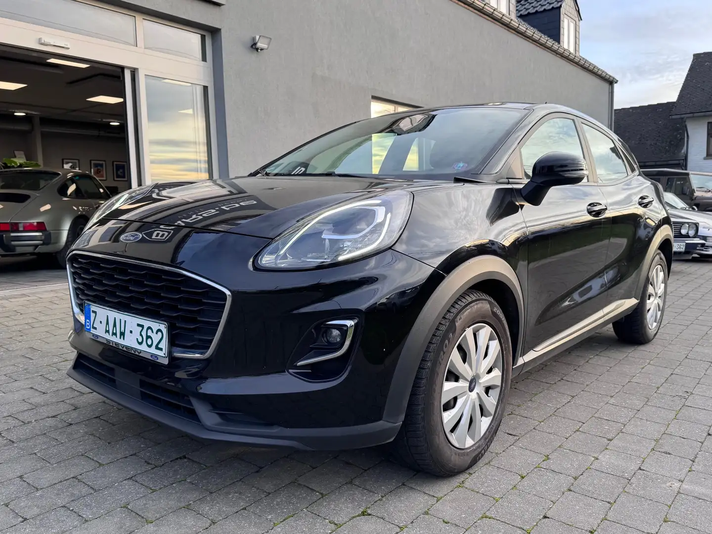 Ford Puma Puma 1.0 MHEV Mild Hybrid Connected Schwarz - 1