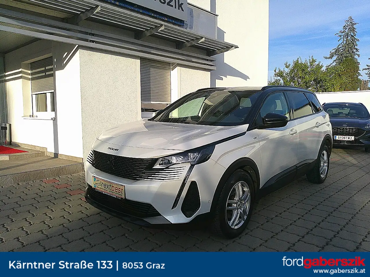Peugeot 5008 BlueHDI 130 EAT8 Allure Pack — photo 1 of 40
