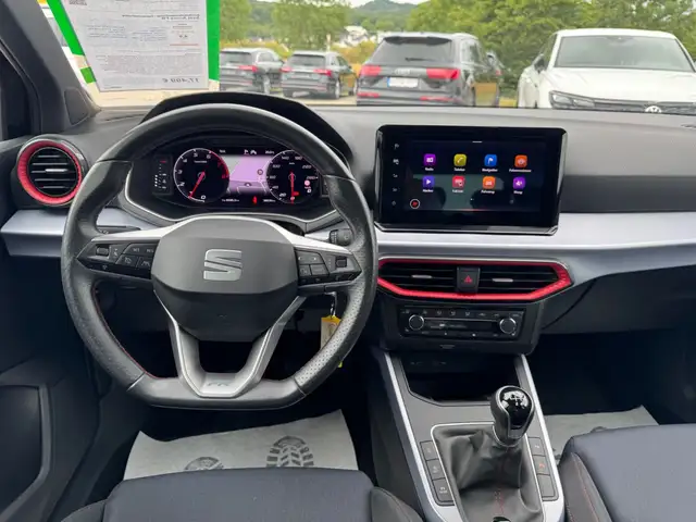 Seat Arona view 11