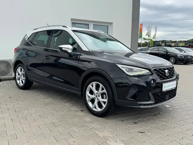 Seat Arona view 2