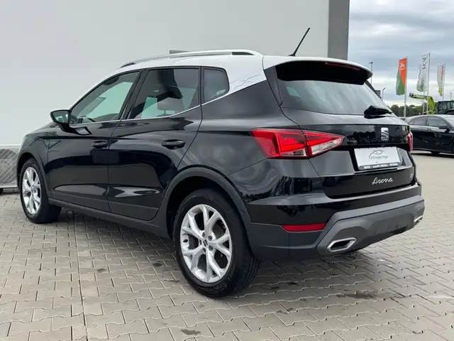 Seat Arona view 5