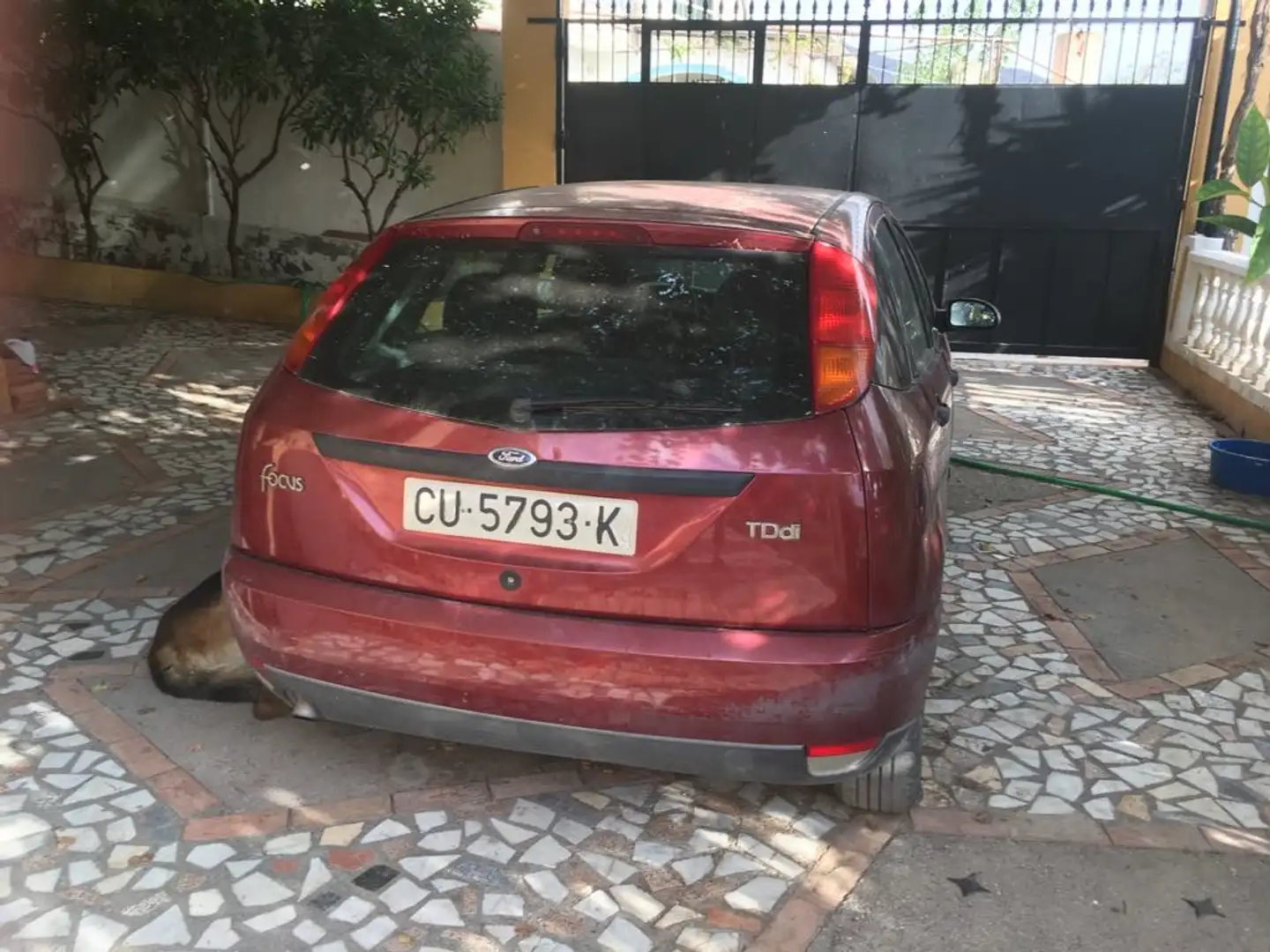 Ford Focus 1.8 TDDi - 90 Ghia - 2