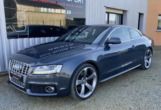 Audi Coupe 4.2FSI