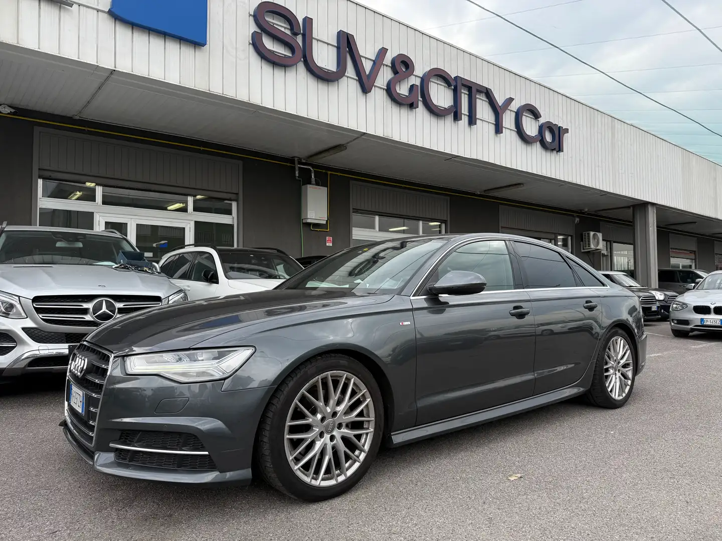 Audi A6 A6 2.0 tdi SLINE / S LINE  quattro 190cv Gris - 1