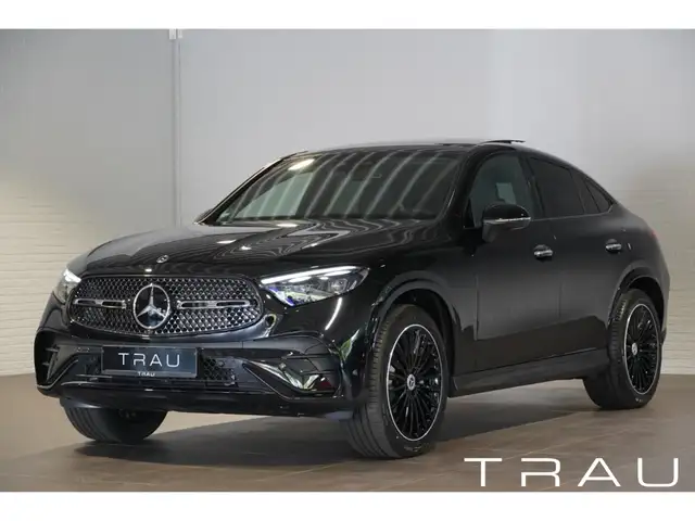 Mercedes-Benz GLC 200 view 3