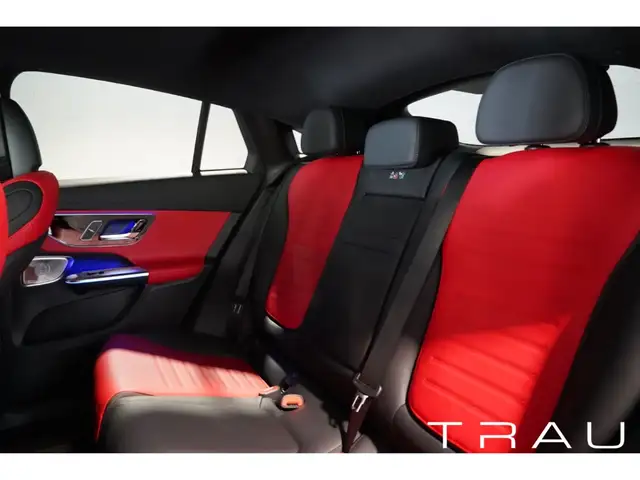 Mercedes-Benz GLC 200 view 11