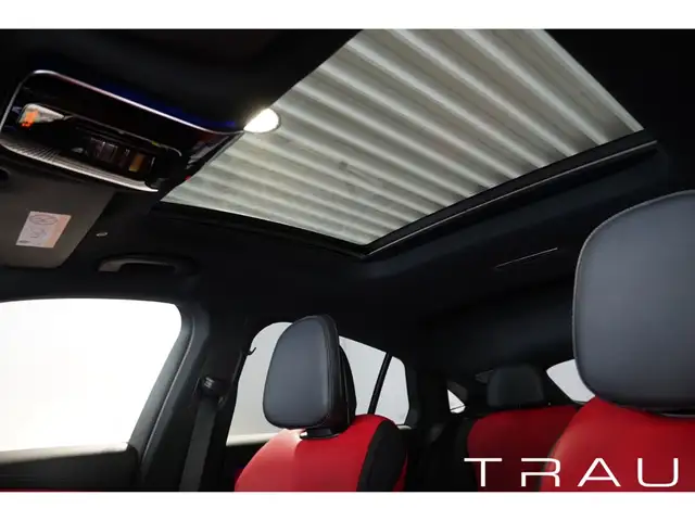 Mercedes-Benz GLC 200 view 12