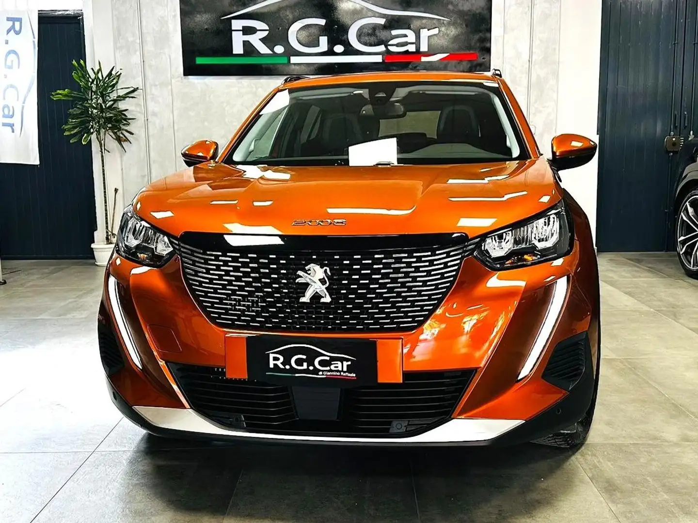 Peugeot 2008 2008 II 2020 1.5 bluehdi Allure Navi Pack s Orange - 1