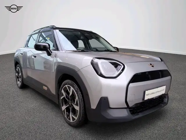 MINI Aceman E J05 HC0