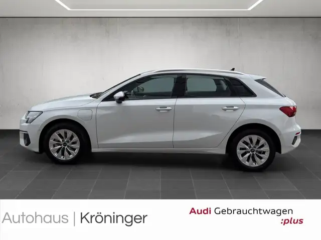 Audi A3 view 3