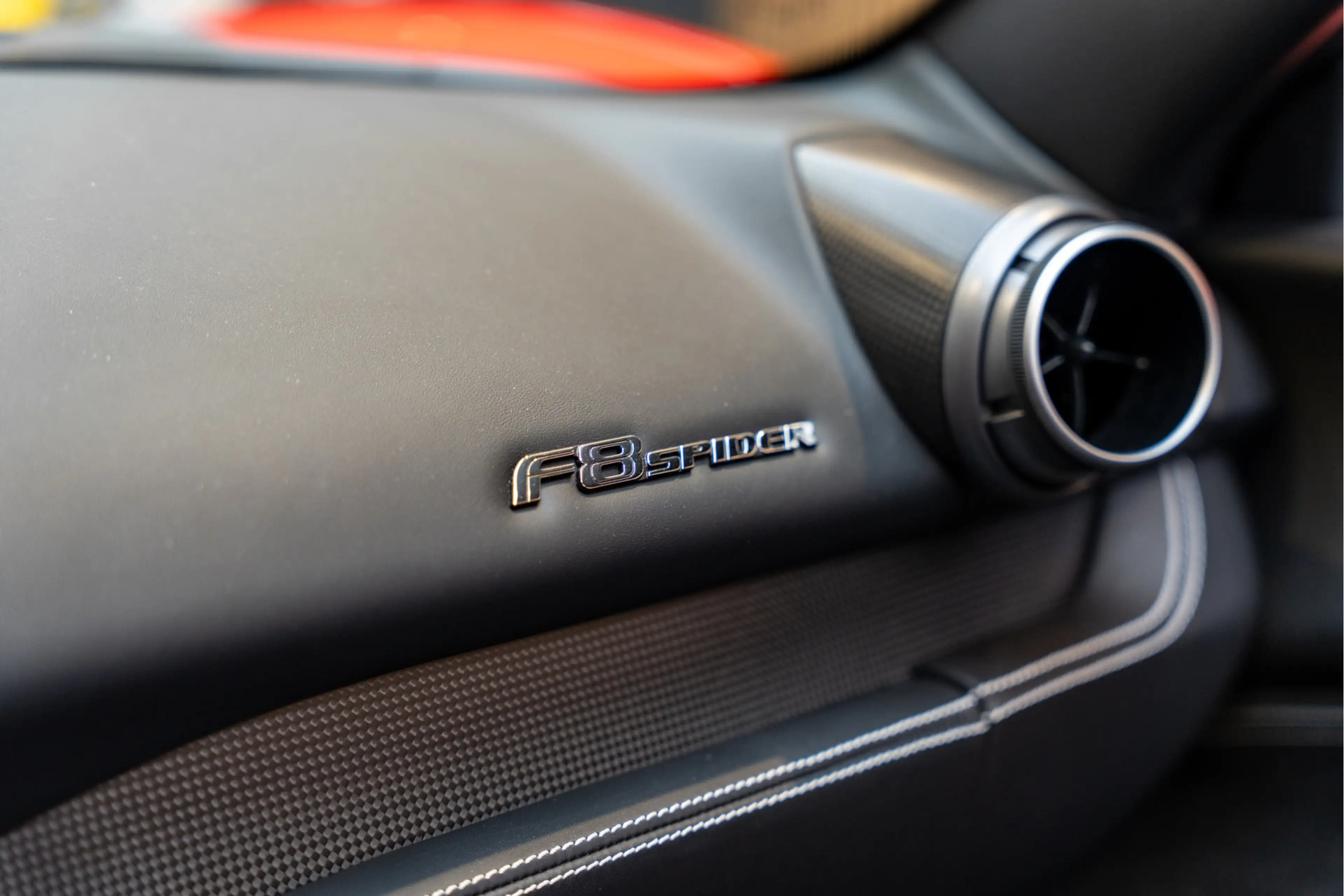 Ferrari F8 Spider Lift Matte Carbon Rosso Scuderia Tricolore Carbon — photo 48