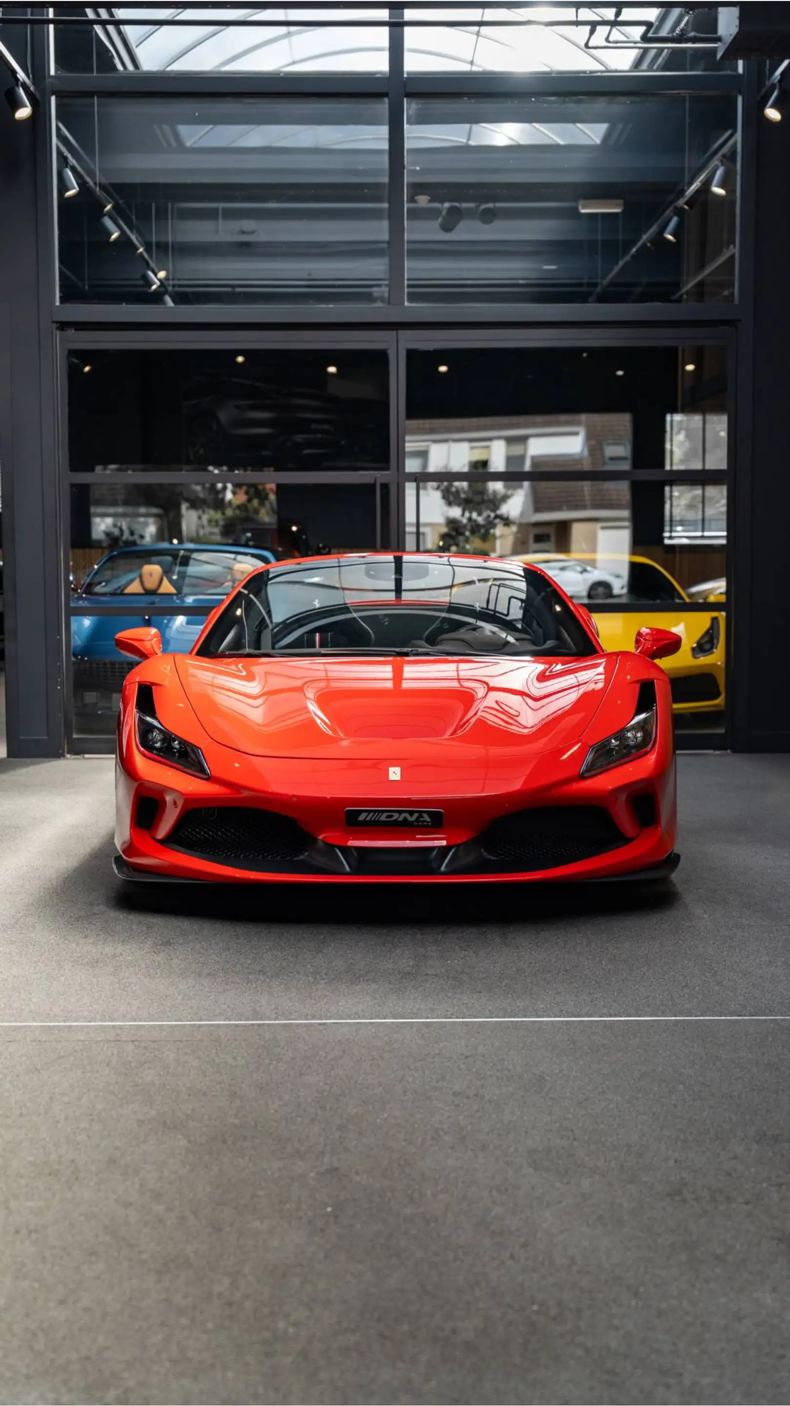 Ferrari F8 Spider Lift Matte Carbon Rosso Scuderia Tricolore Carbon — photo 27