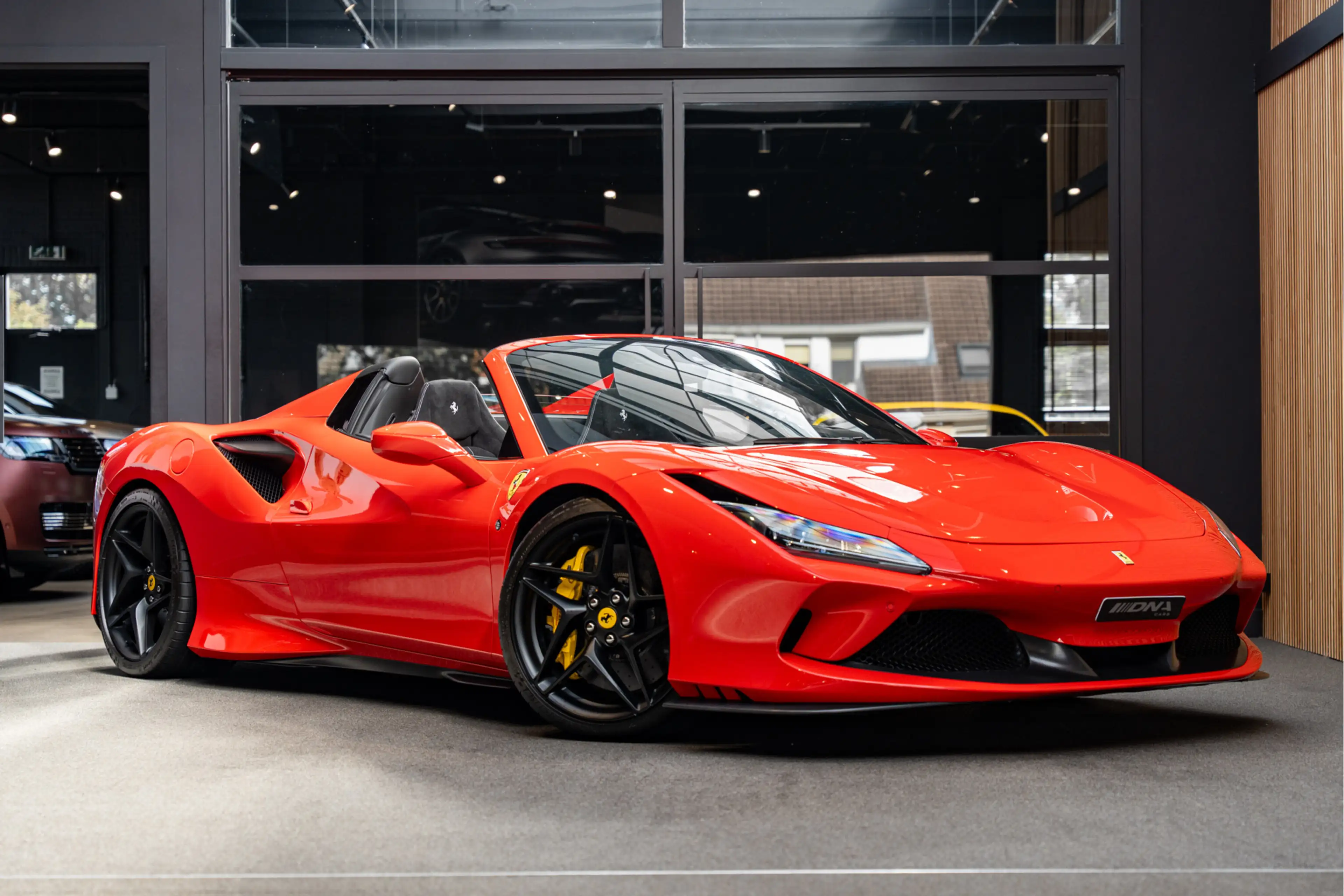 Ferrari F8 Spider Lift Matte Carbon Rosso Scuderia Tricolore Carbon