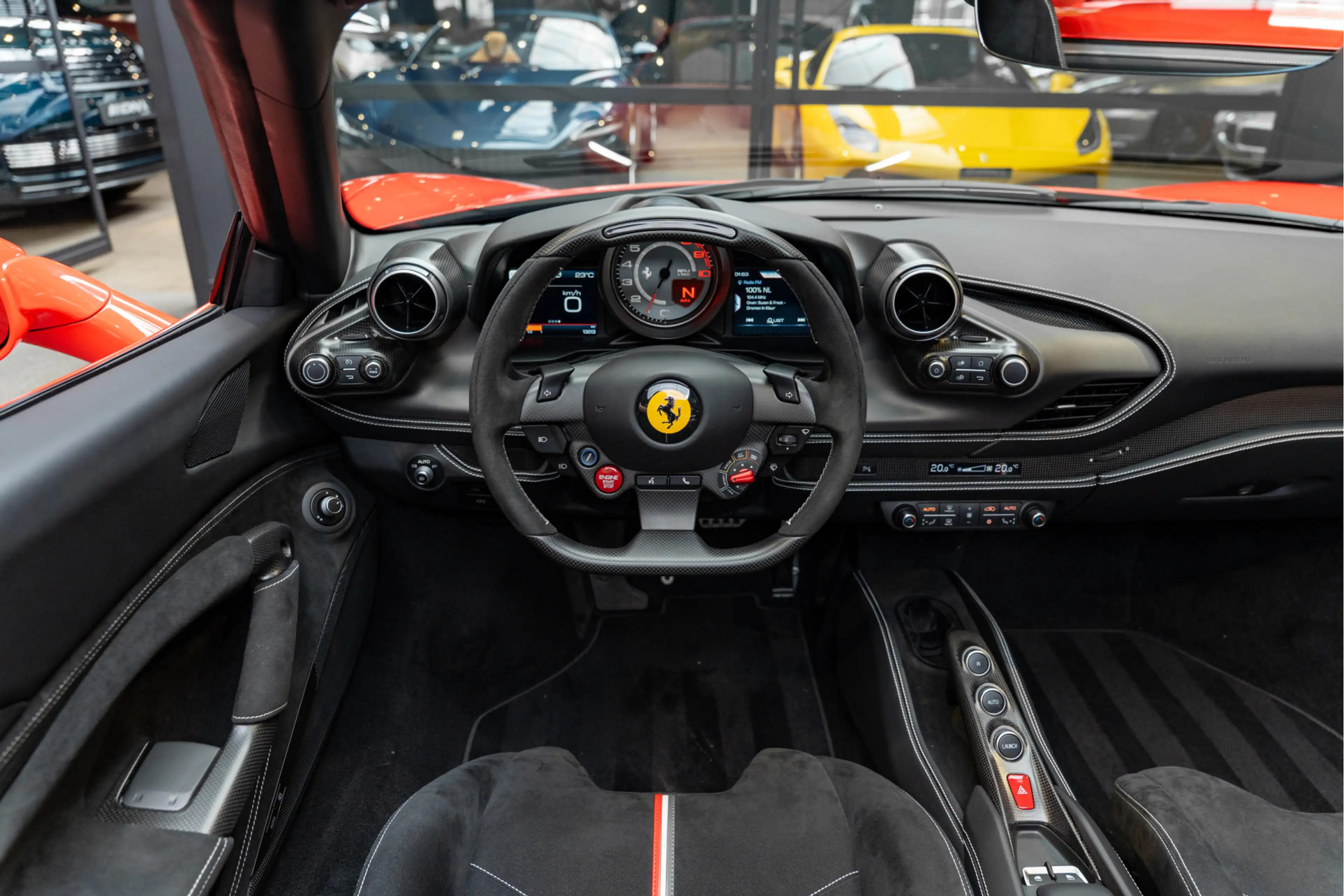 Ferrari F8 Spider Lift Matte Carbon Rosso Scuderia Tricolore Carbon — photo 7
