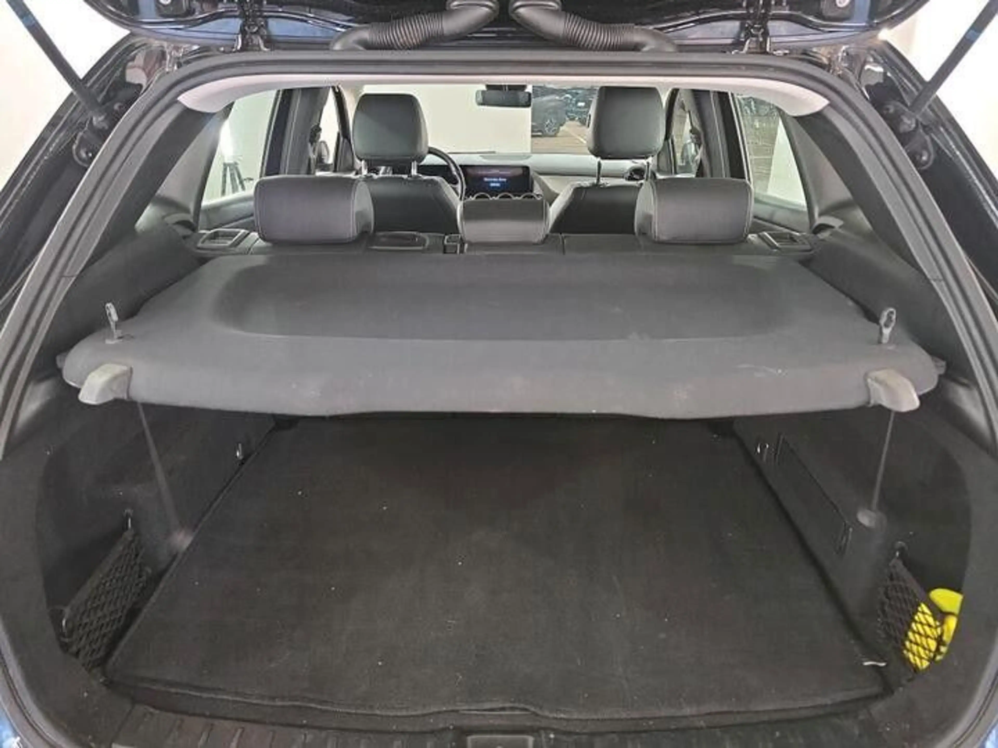 Mercedes-Benz GLA 180 d,Busines Solution Essenti,2L,85kW,Leder — photo 11