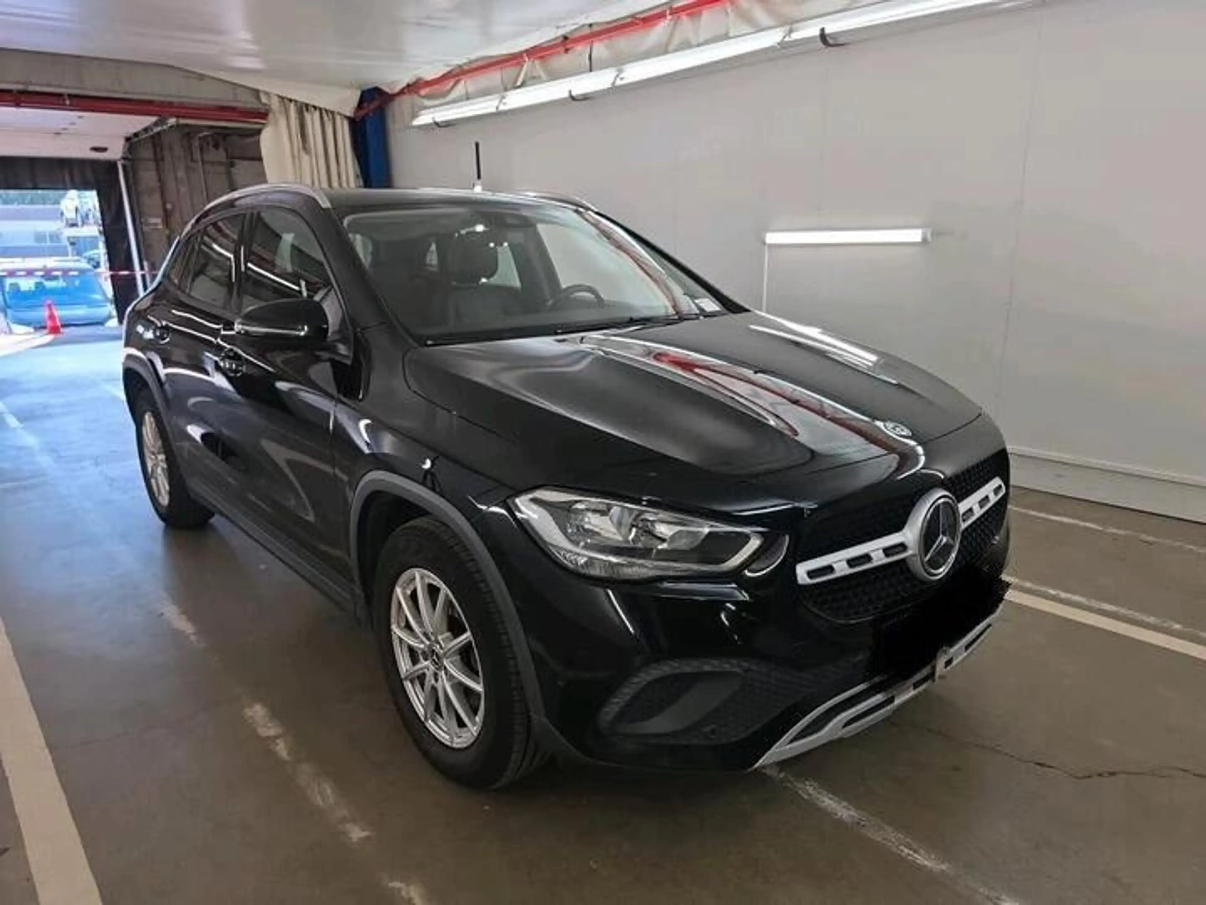 Mercedes-Benz GLA 180 d,Busines Solution Essenti,2L,85kW,Leder — photo 3