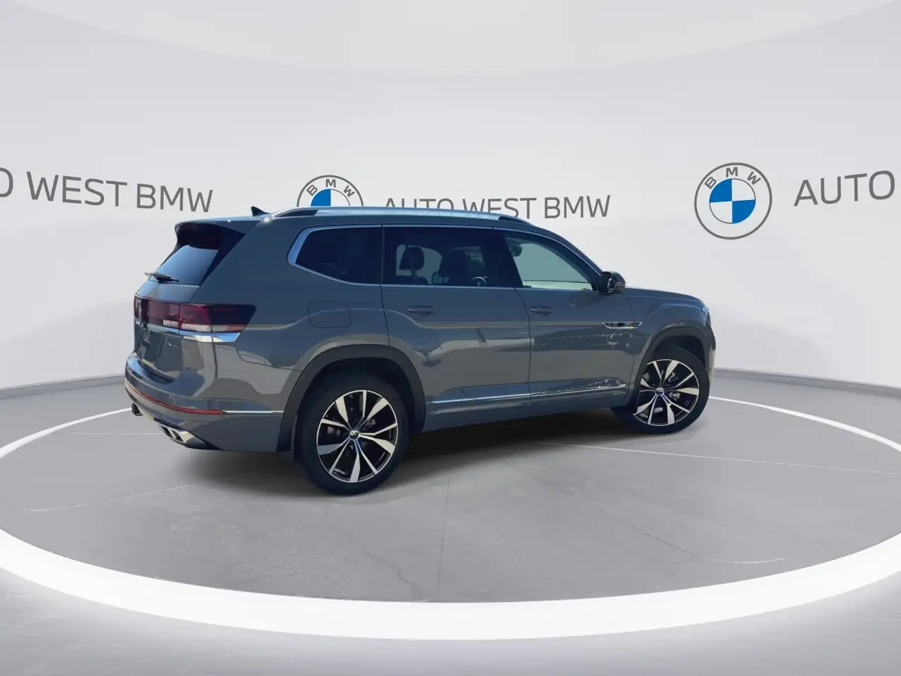 Volkswagen Atlas снимка Volkswagen Atlas