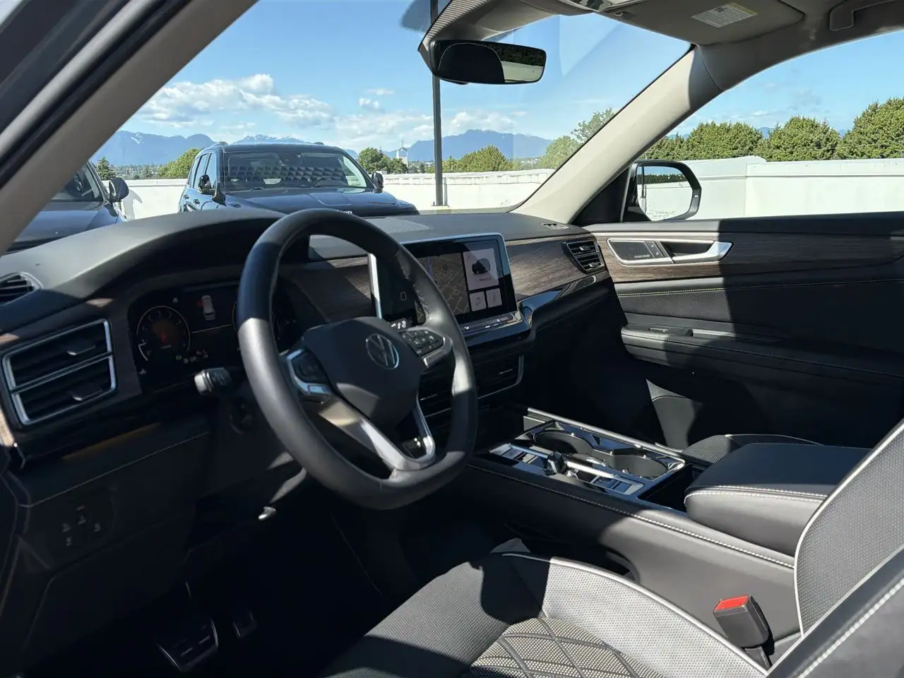 Volkswagen Atlas снимка Volkswagen Atlas