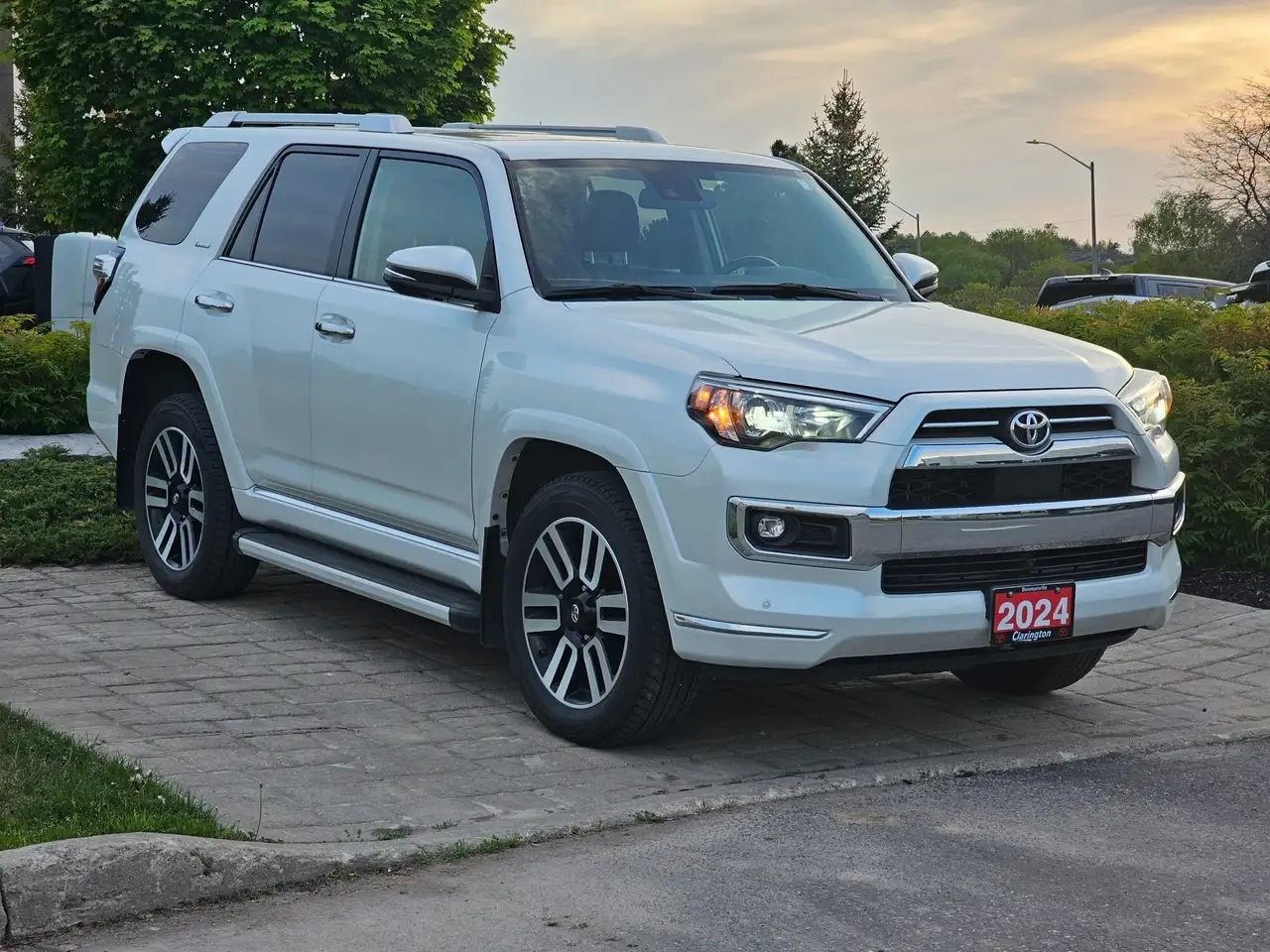 Toyota 4-Runner снимка Toyota 4-Runner